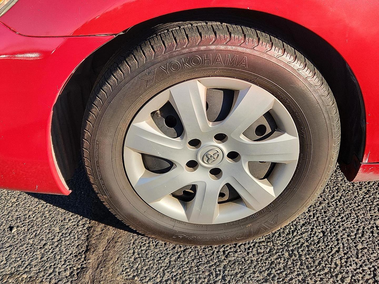 2011 RED Toyota Camry LE (4T1BF3EKXBU) with an 2.5L I-4 DOHC, variable valve control, regular unleaded, engine with 169HP engine, located at 4711 Ave Q, Lubbock, TX, 79412, (806) 687-2362, 33.551304, -101.855293 - Photo#6