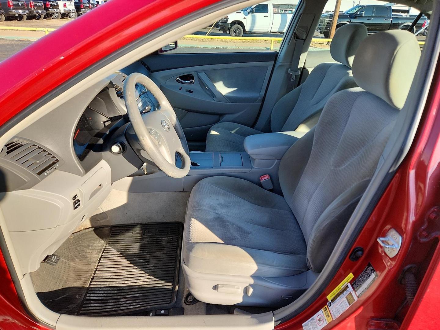 2011 RED Toyota Camry LE (4T1BF3EKXBU) with an 2.5L I-4 DOHC, variable valve control, regular unleaded, engine with 169HP engine, located at 4711 Ave Q, Lubbock, TX, 79412, (806) 687-2362, 33.551304, -101.855293 - Photo#11