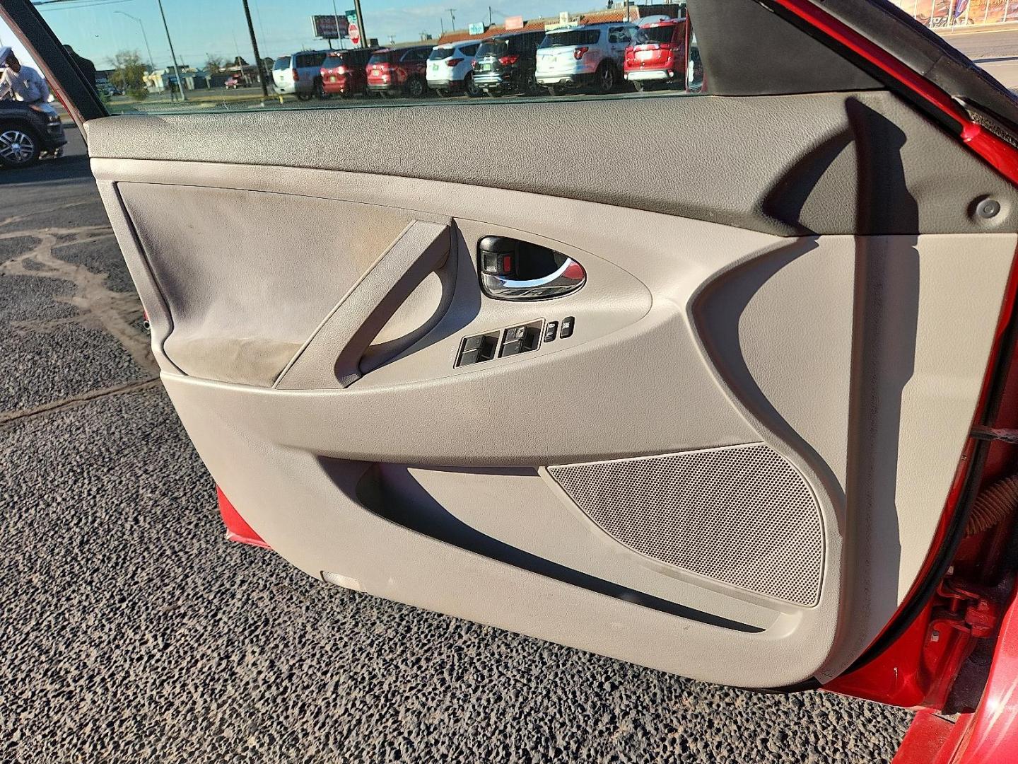 2011 RED Toyota Camry LE (4T1BF3EKXBU) with an 2.5L I-4 DOHC, variable valve control, regular unleaded, engine with 169HP engine, located at 4711 Ave Q, Lubbock, TX, 79412, (806) 687-2362, 33.551304, -101.855293 - Photo#12