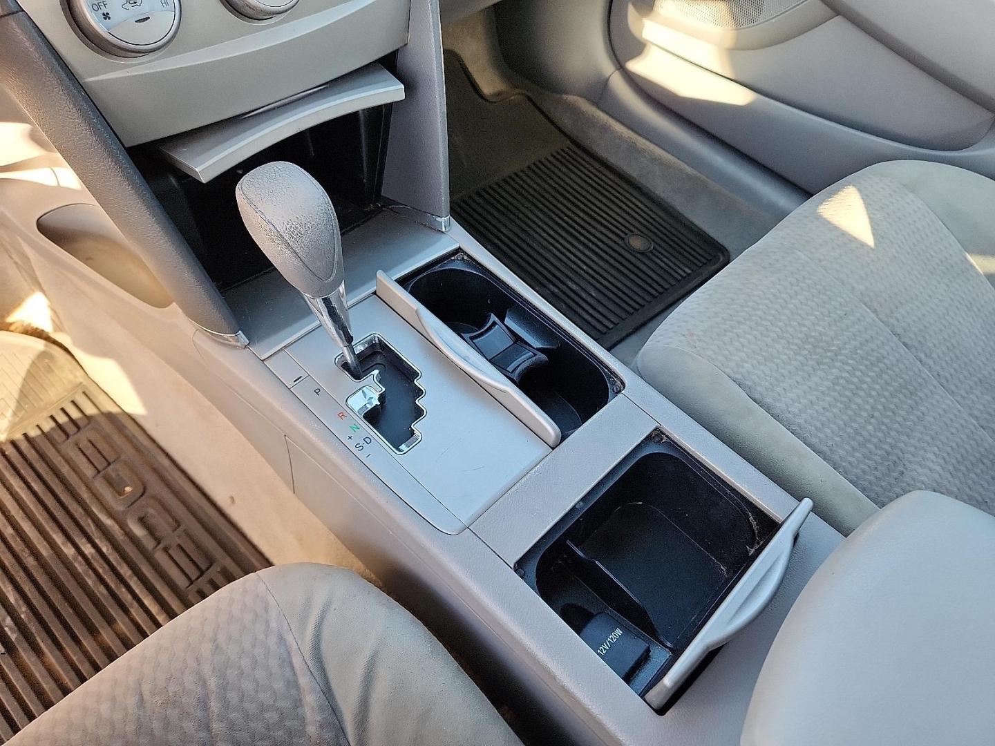 2011 RED Toyota Camry LE (4T1BF3EKXBU) with an 2.5L I-4 DOHC, variable valve control, regular unleaded, engine with 169HP engine, located at 4711 Ave Q, Lubbock, TX, 79412, (806) 687-2362, 33.551304, -101.855293 - Photo#17