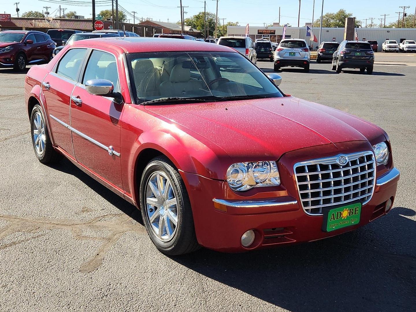 2008 RED Chrysler 300C Hemi (2C3LA63HX8H) with an HEMI 5.7L V-8 regular unleaded, engine with cylinder deactivation and 340HP engine, located at 4711 Ave Q, Lubbock, TX, 79412, (806) 687-2362, 33.551304, -101.855293 - Photo#5