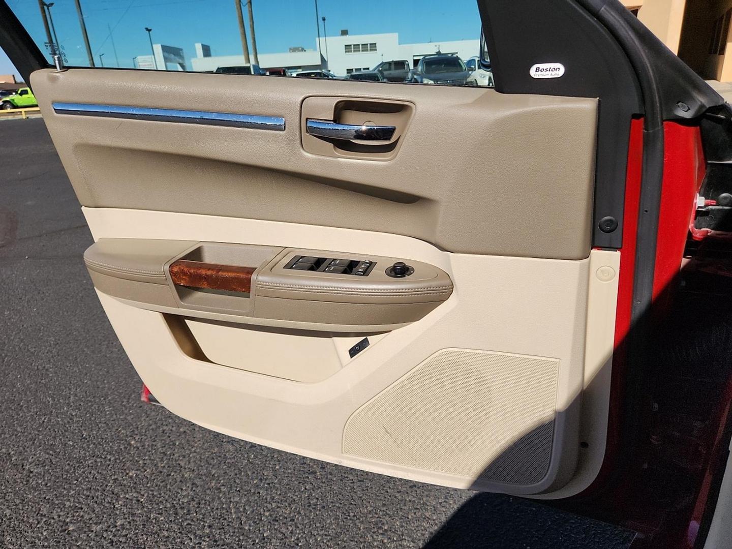 2008 RED Chrysler 300C Hemi (2C3LA63HX8H) with an HEMI 5.7L V-8 regular unleaded, engine with cylinder deactivation and 340HP engine, located at 4711 Ave Q, Lubbock, TX, 79412, (806) 687-2362, 33.551304, -101.855293 - Photo#17