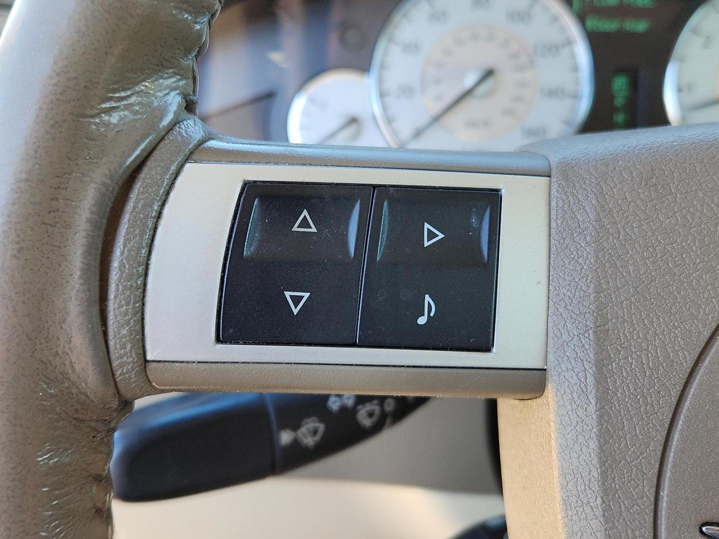 2008 RED Chrysler 300C Hemi (2C3LA63HX8H) with an HEMI 5.7L V-8 regular unleaded, engine with cylinder deactivation and 340HP engine, located at 4711 Ave Q, Lubbock, TX, 79412, (806) 687-2362, 33.551304, -101.855293 - Photo#24