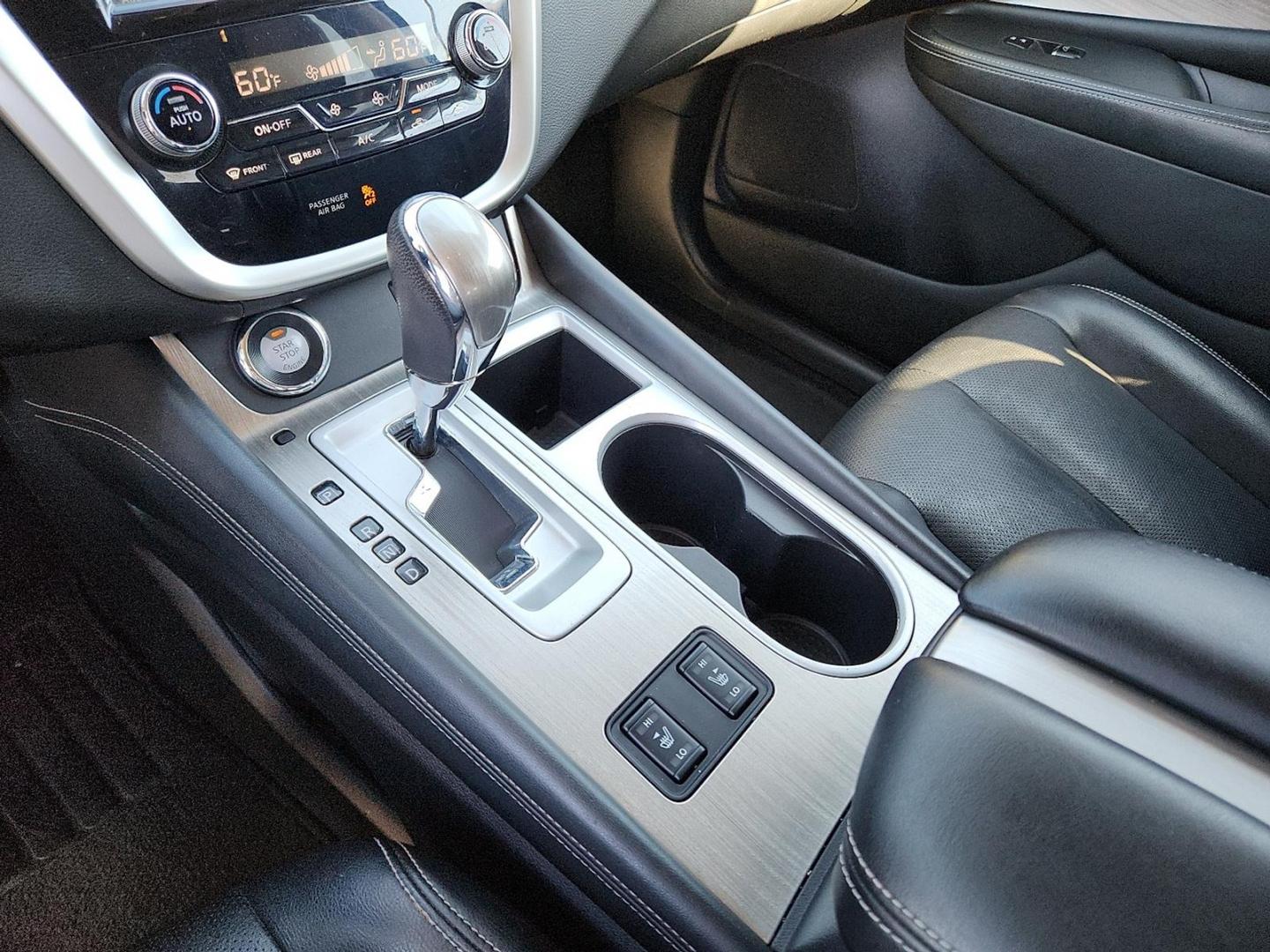 2018 RED Nissan Murano SL (5N1AZ2MG9JN) with an 3.5L V-6 DOHC, variable valve control, regular unleaded, engine with 260HP engine, located at 4711 Ave Q, Lubbock, TX, 79412, (806) 687-2362, 33.551304, -101.855293 - Photo#26