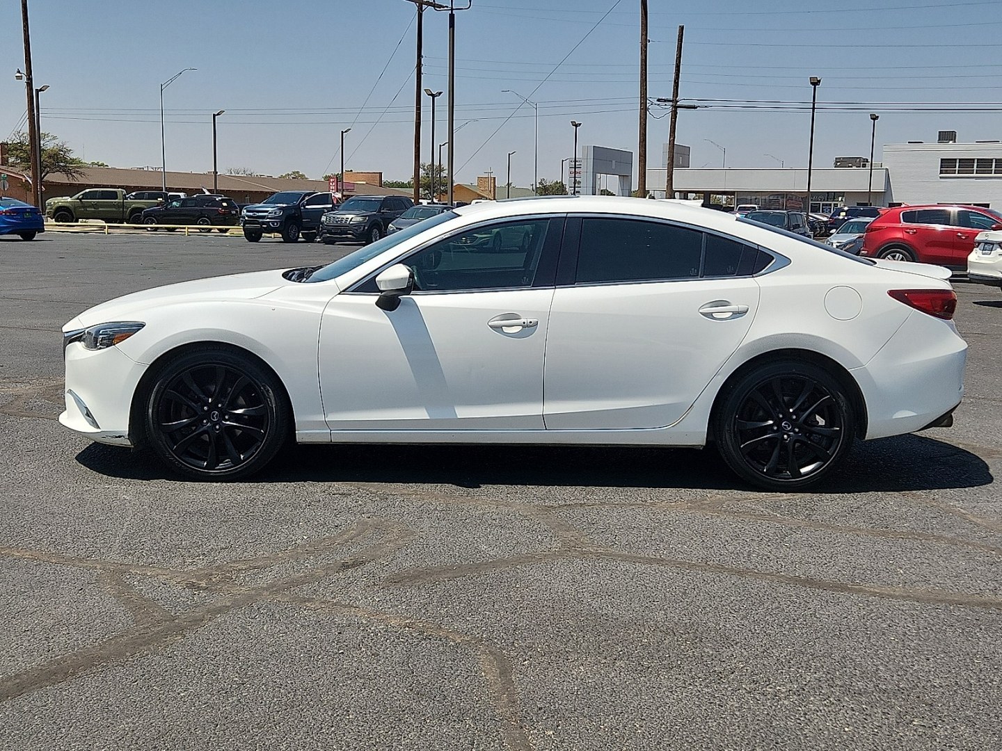 2016 WHITE /Parchment - GP8 Mazda Mazda6 i Grand Touring (JM1GJ1W58G1) with an SKYACTIV-G 2.5L I-4 gasoline direct injection, DOHC, variable valve control, regular unleaded, engine with 184HP engine, located at 4711 Ave Q, Lubbock, TX, 79412, (806) 687-2362, 33.551304, -101.855293- Photo#1