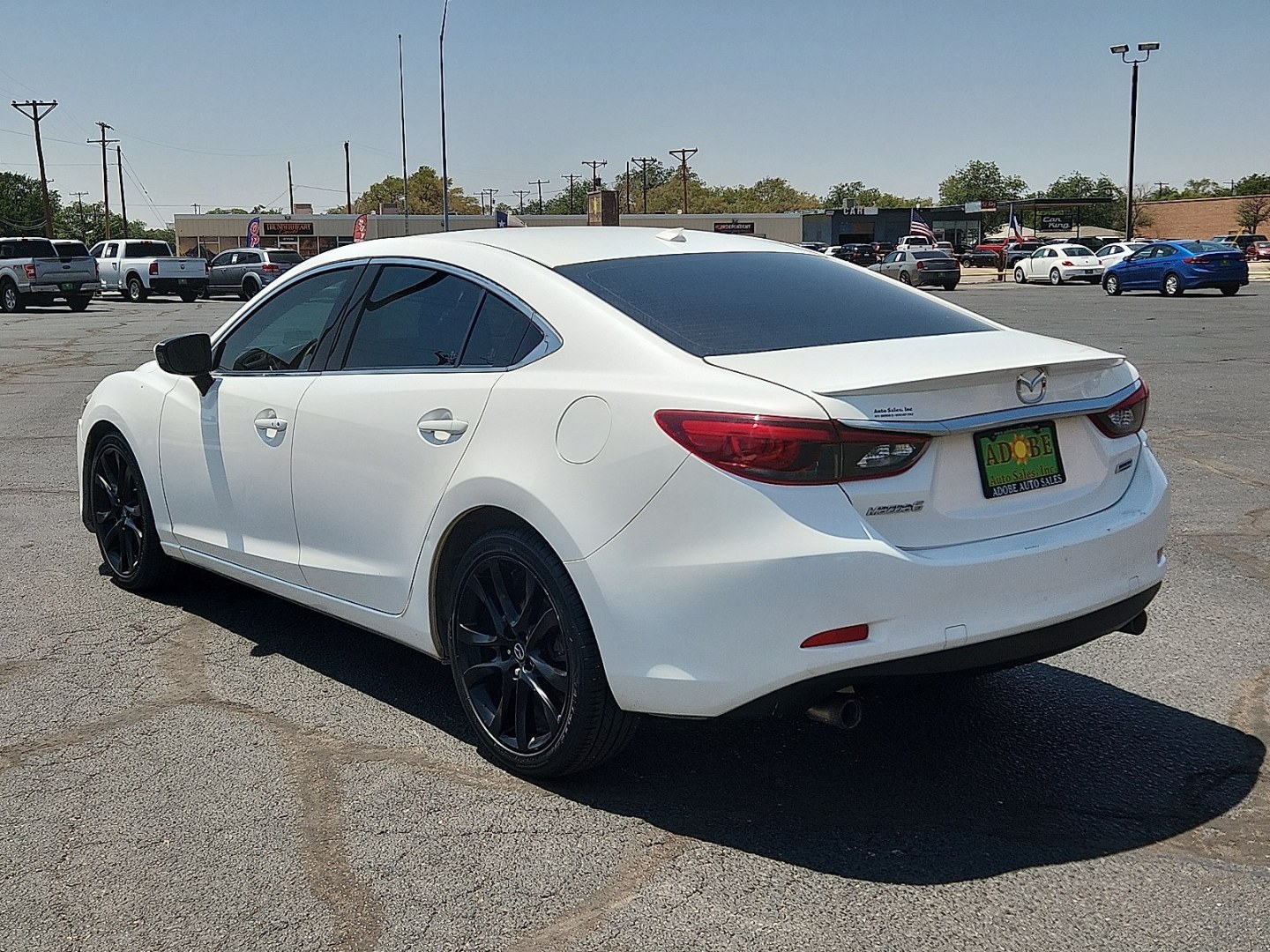 2016 WHITE /Parchment - GP8 Mazda Mazda6 i Grand Touring (JM1GJ1W58G1) with an SKYACTIV-G 2.5L I-4 gasoline direct injection, DOHC, variable valve control, regular unleaded, engine with 184HP engine, located at 4711 Ave Q, Lubbock, TX, 79412, (806) 687-2362, 33.551304, -101.855293- Photo#2