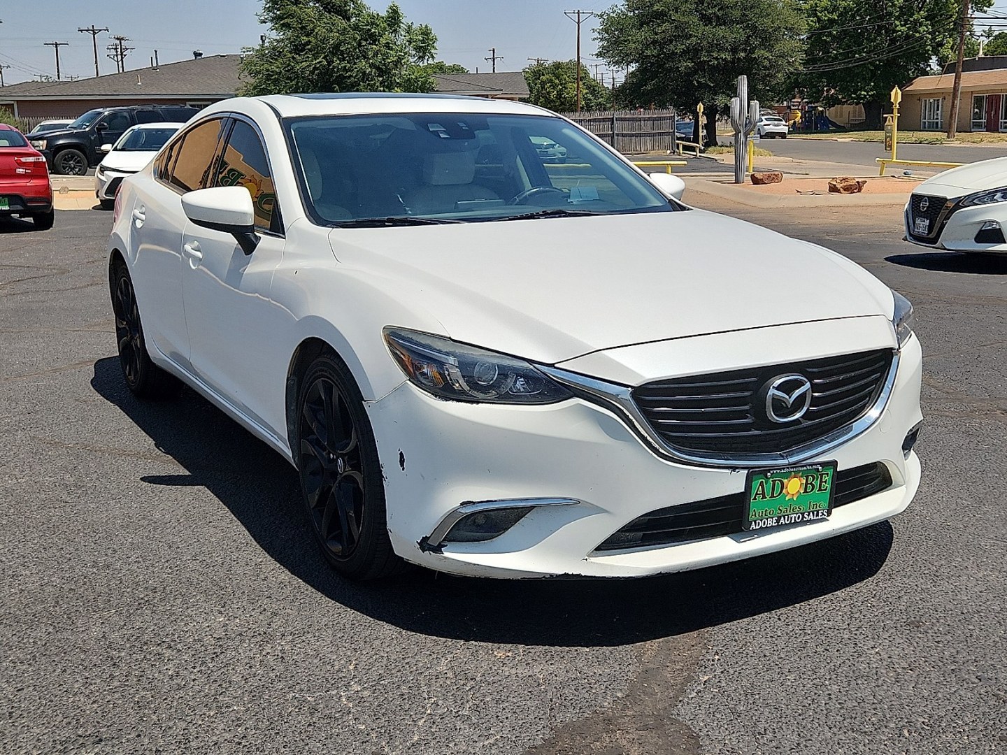 2016 WHITE /Parchment - GP8 Mazda Mazda6 i Grand Touring (JM1GJ1W58G1) with an SKYACTIV-G 2.5L I-4 gasoline direct injection, DOHC, variable valve control, regular unleaded, engine with 184HP engine, located at 4711 Ave Q, Lubbock, TX, 79412, (806) 687-2362, 33.551304, -101.855293- Photo#5