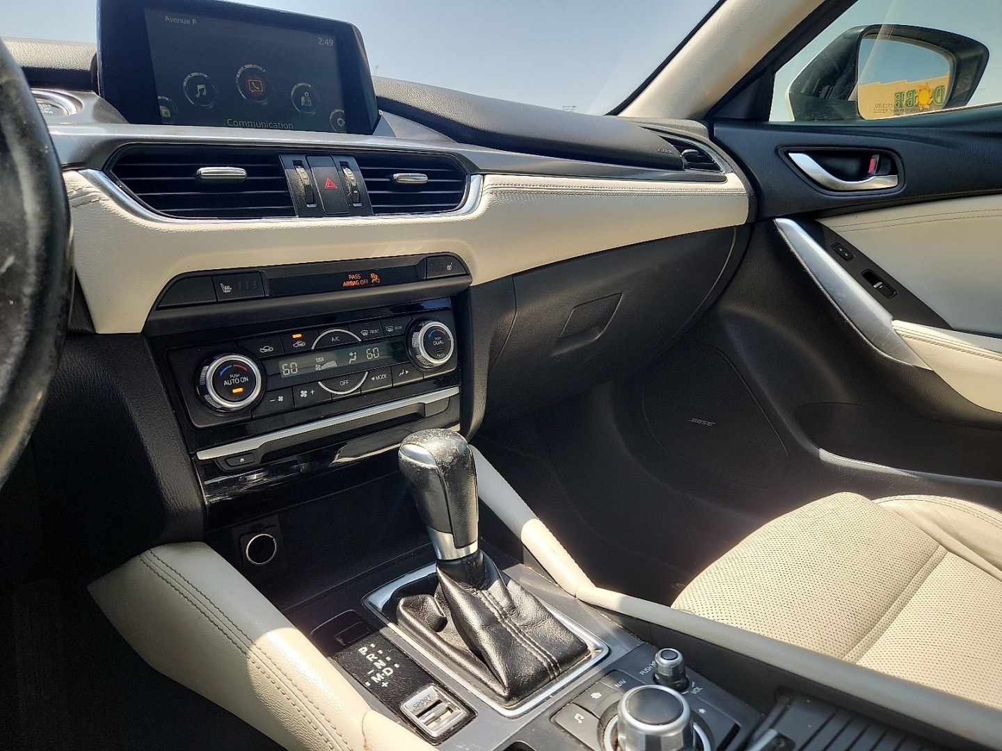 2016 WHITE /Parchment - GP8 Mazda Mazda6 i Grand Touring (JM1GJ1W58G1) with an SKYACTIV-G 2.5L I-4 gasoline direct injection, DOHC, variable valve control, regular unleaded, engine with 184HP engine, located at 4711 Ave Q, Lubbock, TX, 79412, (806) 687-2362, 33.551304, -101.855293- Photo#29