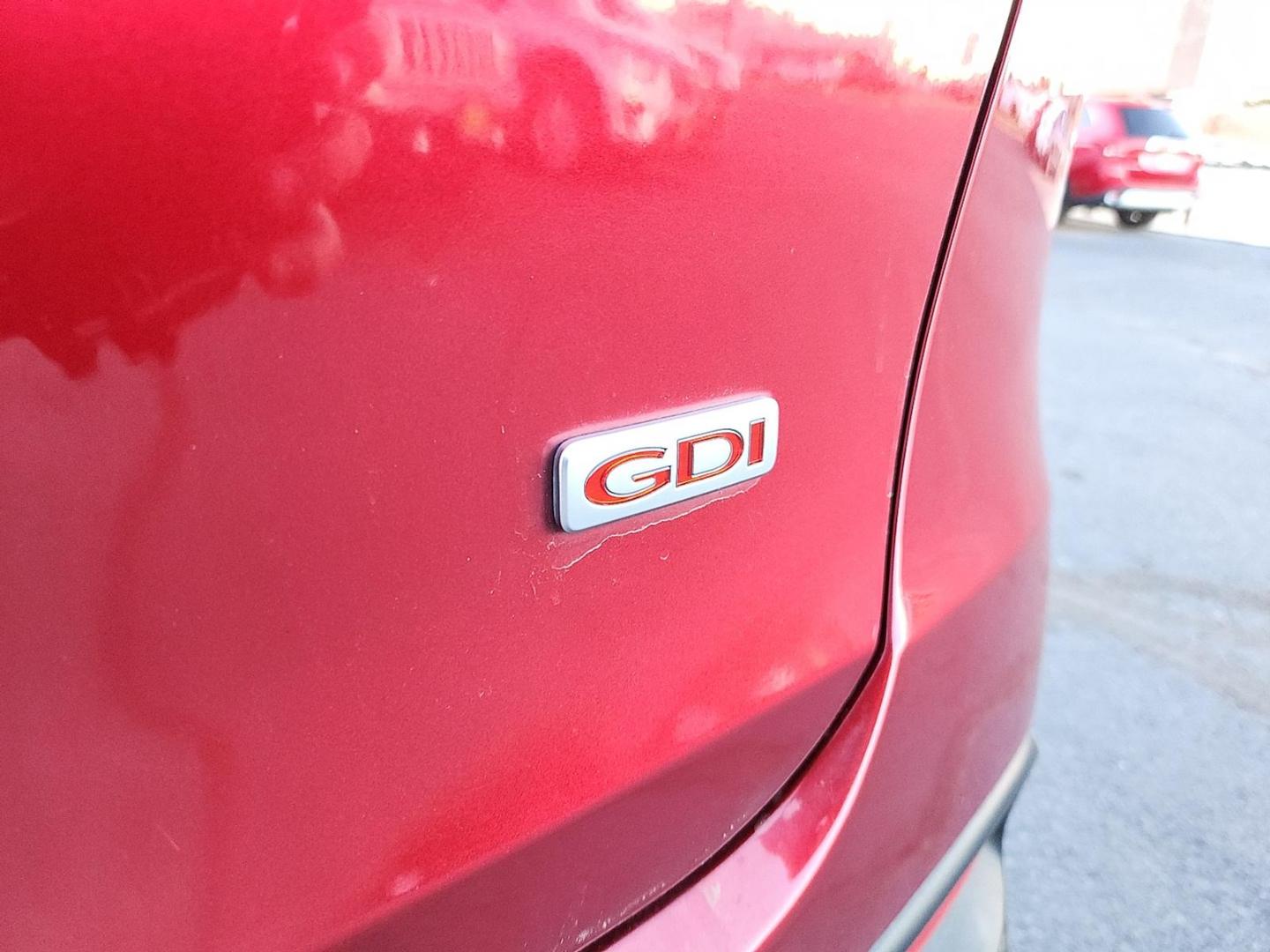 2018 MAROON Kia Sorento 2.4L LX (5XYPGDA37JG) with an 2.4L I-4 gasoline direct injection, DOHC, variable valve control, regular unleaded, engine with 185HP engine, located at 4711 Ave Q, Lubbock, TX, 79412, (806) 687-2362, 33.551304, -101.855293 - Photo#8