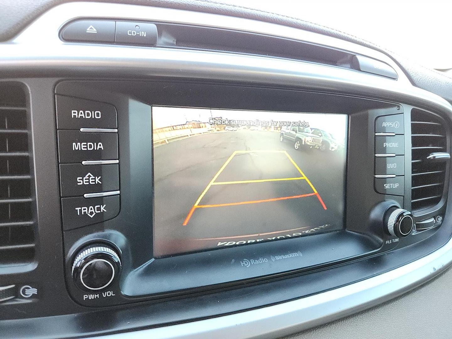 2018 MAROON Kia Sorento 2.4L LX (5XYPGDA37JG) with an 2.4L I-4 gasoline direct injection, DOHC, variable valve control, regular unleaded, engine with 185HP engine, located at 4711 Ave Q, Lubbock, TX, 79412, (806) 687-2362, 33.551304, -101.855293 - Photo#16