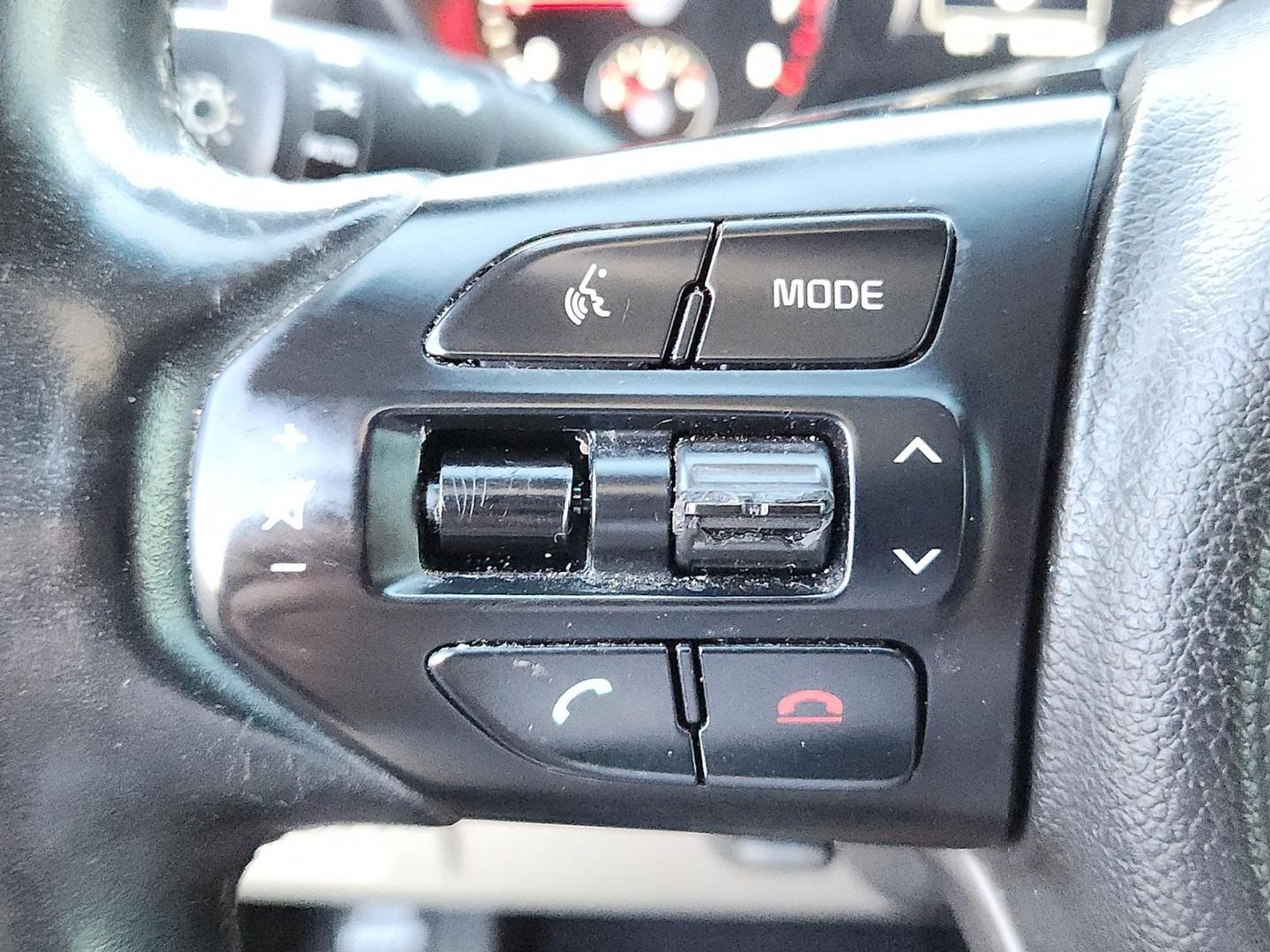 2018 MAROON Kia Sorento 2.4L LX (5XYPGDA37JG) with an 2.4L I-4 gasoline direct injection, DOHC, variable valve control, regular unleaded, engine with 185HP engine, located at 4711 Ave Q, Lubbock, TX, 79412, (806) 687-2362, 33.551304, -101.855293 - Photo#20