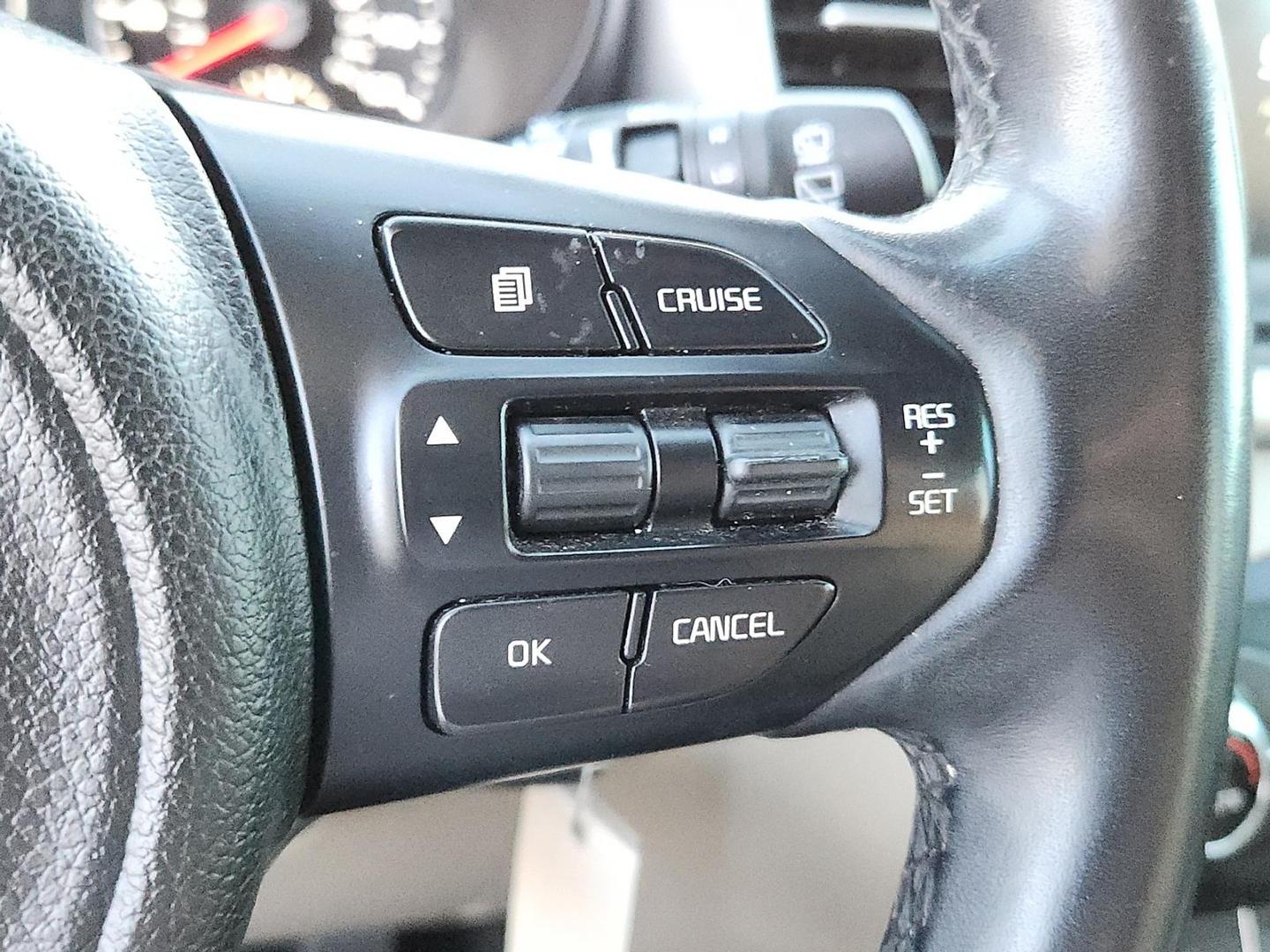 2018 MAROON Kia Sorento 2.4L LX (5XYPGDA37JG) with an 2.4L I-4 gasoline direct injection, DOHC, variable valve control, regular unleaded, engine with 185HP engine, located at 4711 Ave Q, Lubbock, TX, 79412, (806) 687-2362, 33.551304, -101.855293 - Photo#21