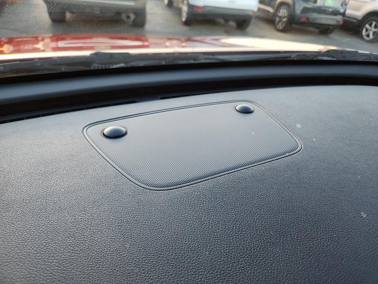 2018 MAROON Kia Sorento 2.4L LX (5XYPGDA37JG) with an 2.4L I-4 gasoline direct injection, DOHC, variable valve control, regular unleaded, engine with 185HP engine, located at 4711 Ave Q, Lubbock, TX, 79412, (806) 687-2362, 33.551304, -101.855293 - Photo#27