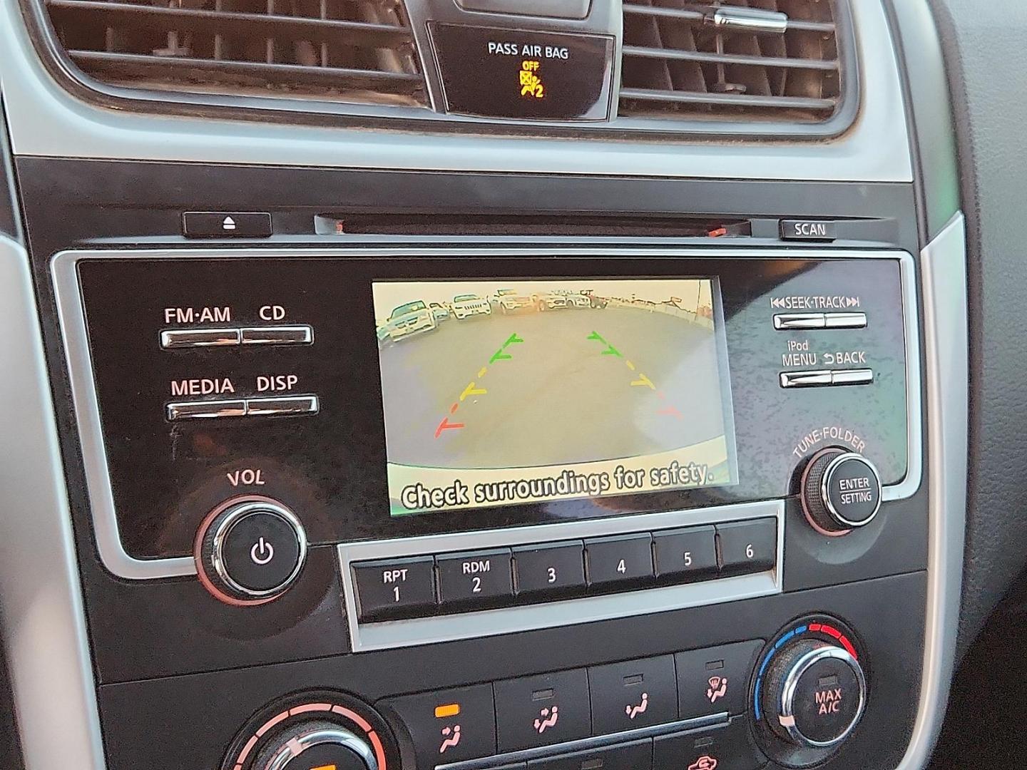 2017 WHITE Nissan Altima 2.5 S (1N4AL3AP6HC) with an 2.5L I-4 DOHC, variable valve control, regular unleaded, engine with 179HP engine, located at 4711 Ave Q, Lubbock, TX, 79412, (806) 687-2362, 33.551304, -101.855293 - Photo#12