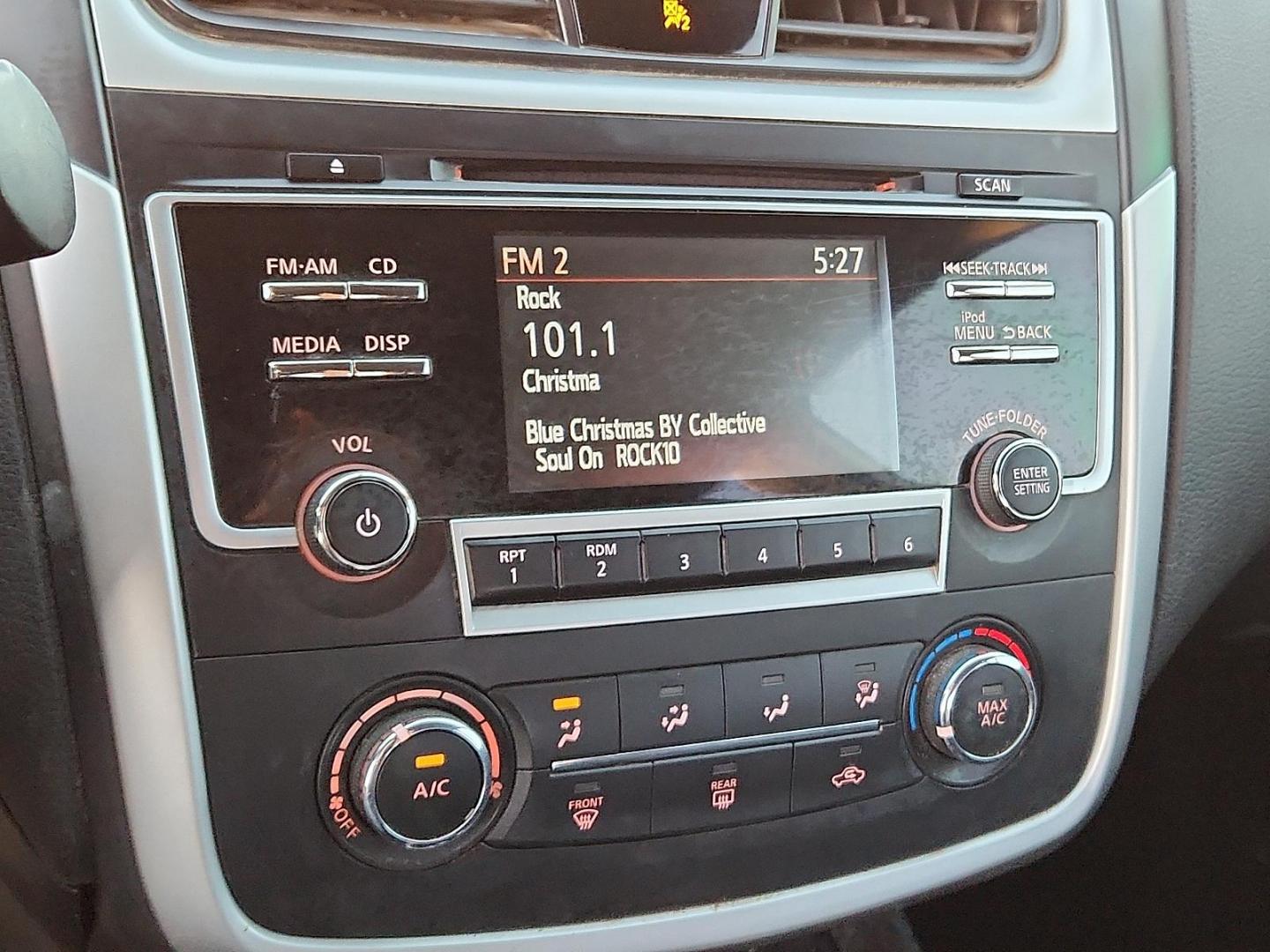 2017 WHITE Nissan Altima 2.5 S (1N4AL3AP6HC) with an 2.5L I-4 DOHC, variable valve control, regular unleaded, engine with 179HP engine, located at 4711 Ave Q, Lubbock, TX, 79412, (806) 687-2362, 33.551304, -101.855293 - Photo#13