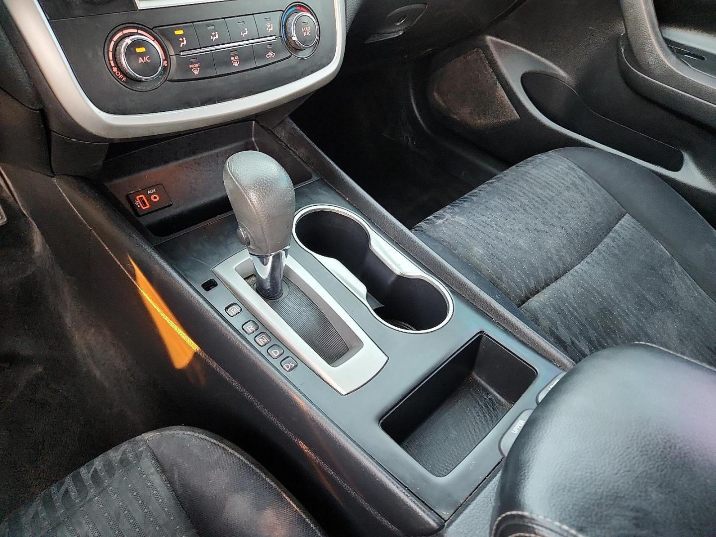 2017 WHITE Nissan Altima 2.5 S (1N4AL3AP6HC) with an 2.5L I-4 DOHC, variable valve control, regular unleaded, engine with 179HP engine, located at 4711 Ave Q, Lubbock, TX, 79412, (806) 687-2362, 33.551304, -101.855293 - Photo#16