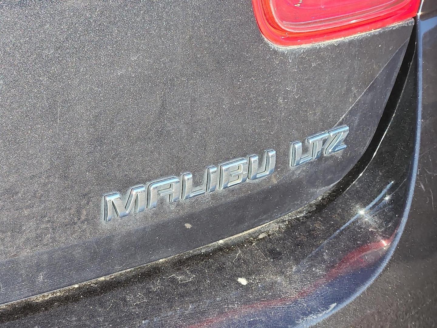 2015 BLACK Chevrolet Malibu 1LZ (1G11F5SLXFF) with an ECOTEC 2.5L I-4 gasoline direct injection, DOHC, variable valve control, regular unleaded, engine with 196HP engine, located at 4711 Ave Q, Lubbock, TX, 79412, (806) 687-2362, 33.551304, -101.855293 - Photo#8