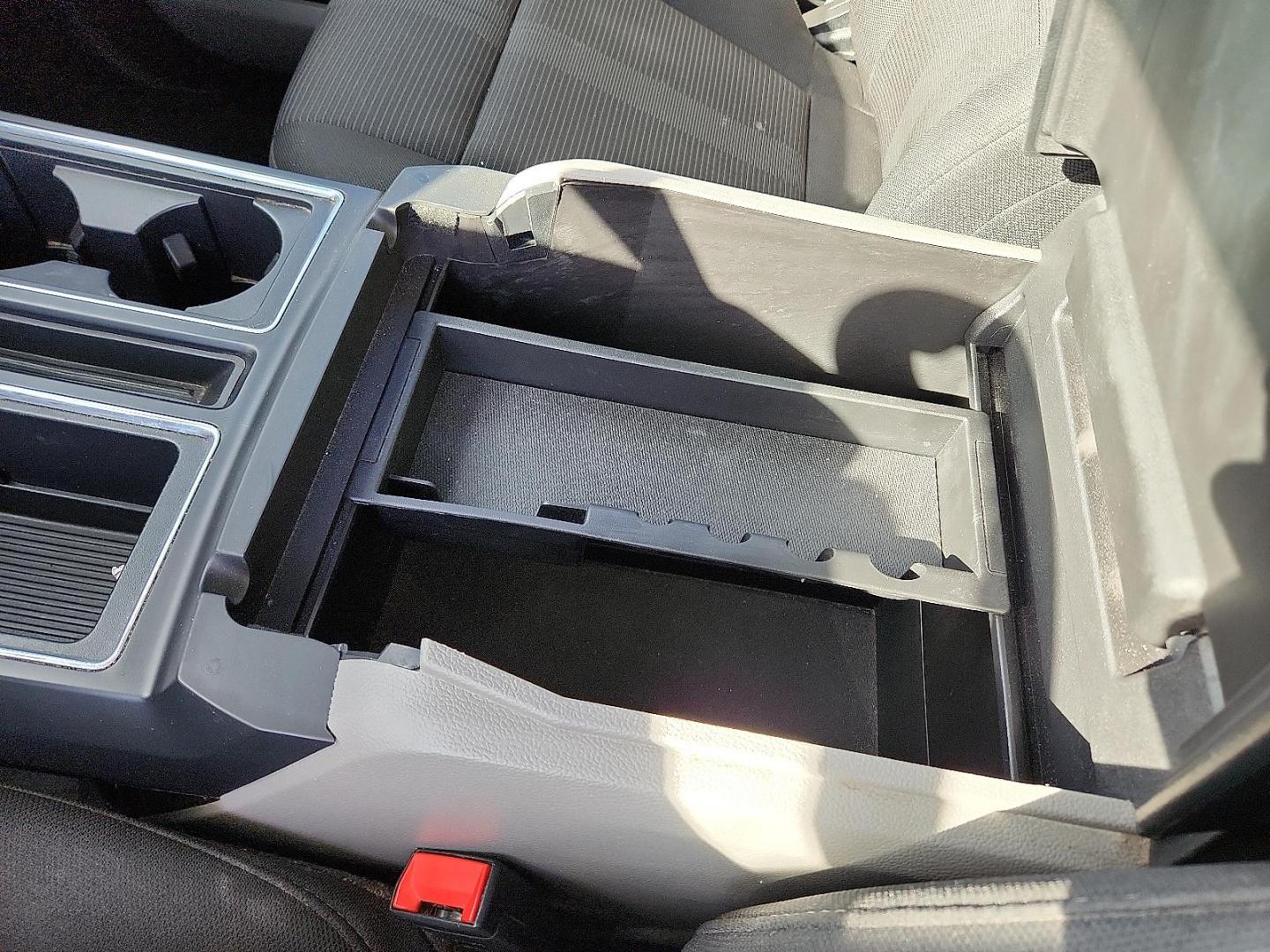 2019 SILVER Ford F-150 XL (1FTEW1E51KK) with an 5L V-8 port/direct injection, DOHC, variable valve control, regular unleaded, engine with 395HP engine, located at 4711 Ave Q, Lubbock, TX, 79412, (806) 687-2362, 33.551304, -101.855293 - Photo#19