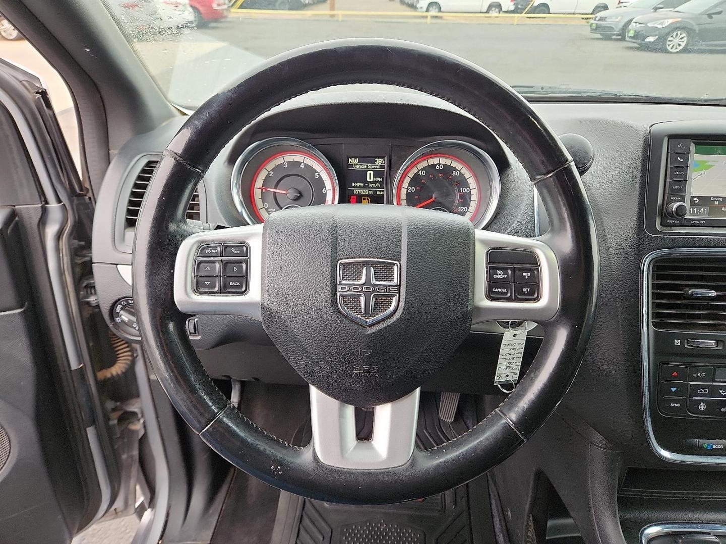2019 SILVER Dodge Grand Caravan GT (2C4RDGEGXKR) with an Pentastar 3.6L V-6 DOHC, VVT variable valve control, regular unleaded, engine with 283HP engine, located at 4711 Ave Q, Lubbock, TX, 79412, (806) 687-2362, 33.551304, -101.855293 - Photo#18