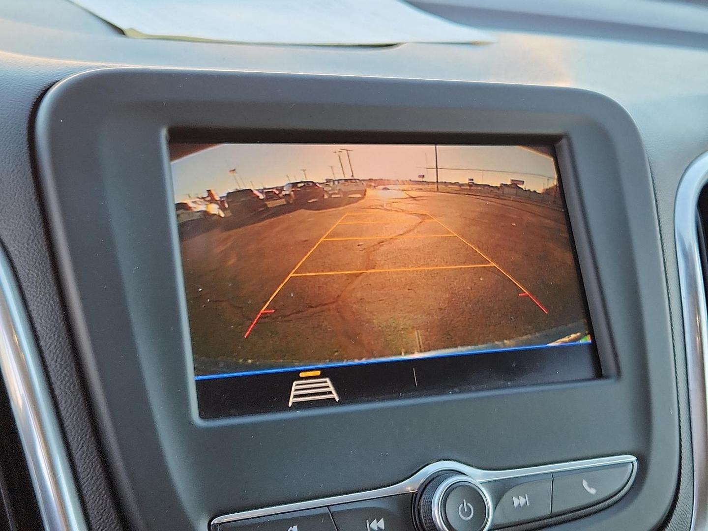 2020 BLUE Chevrolet Equinox FWD 2FL (2GNAXJEV1L6) with an 1.5L I-4 gasoline direct injection, DOHC, VVT variable valve control, intercooled turbo, regular unleaded, engine with 170HP engine, located at 4711 Ave Q, Lubbock, TX, 79412, (806) 687-2362, 33.551304, -101.855293 - Photo#15