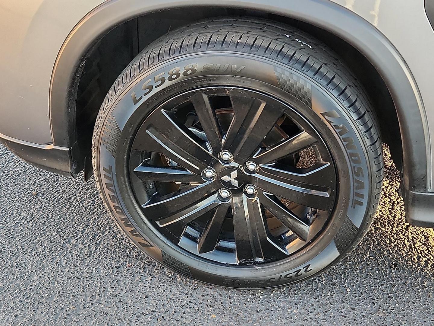 2021 SILVER Mitsubishi Outlander Sport 2.0 ES 2WD (JA4APUAU4MU) with an 2L I-4 DOHC, MIVEC variable valve control, regular unleaded, engine with 148HP engine, located at 4711 Ave Q, Lubbock, TX, 79412, (806) 687-2362, 33.551304, -101.855293 - Photo#6