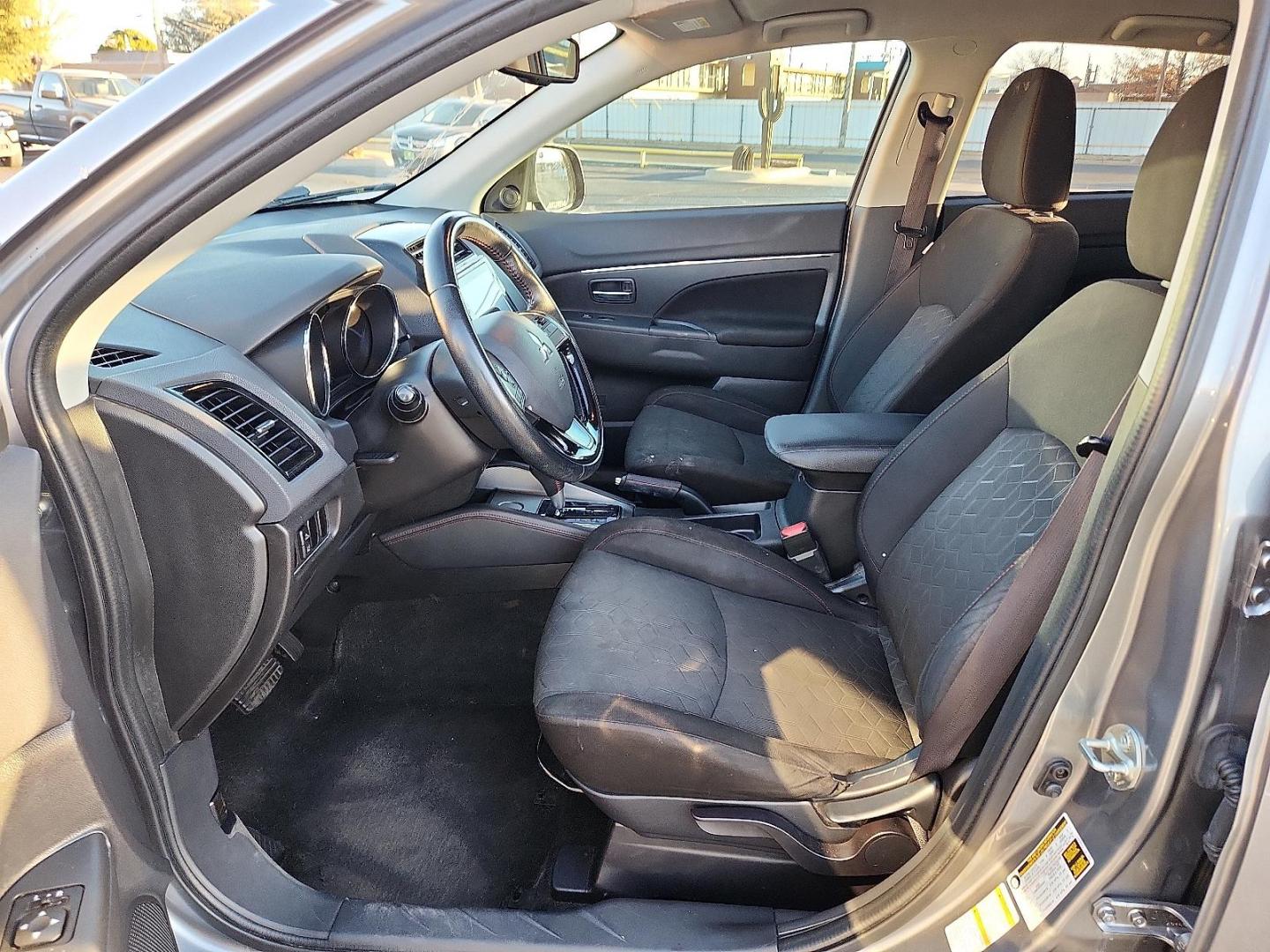 2021 SILVER Mitsubishi Outlander Sport 2.0 ES 2WD (JA4APUAU4MU) with an 2L I-4 DOHC, MIVEC variable valve control, regular unleaded, engine with 148HP engine, located at 4711 Ave Q, Lubbock, TX, 79412, (806) 687-2362, 33.551304, -101.855293 - Photo#10