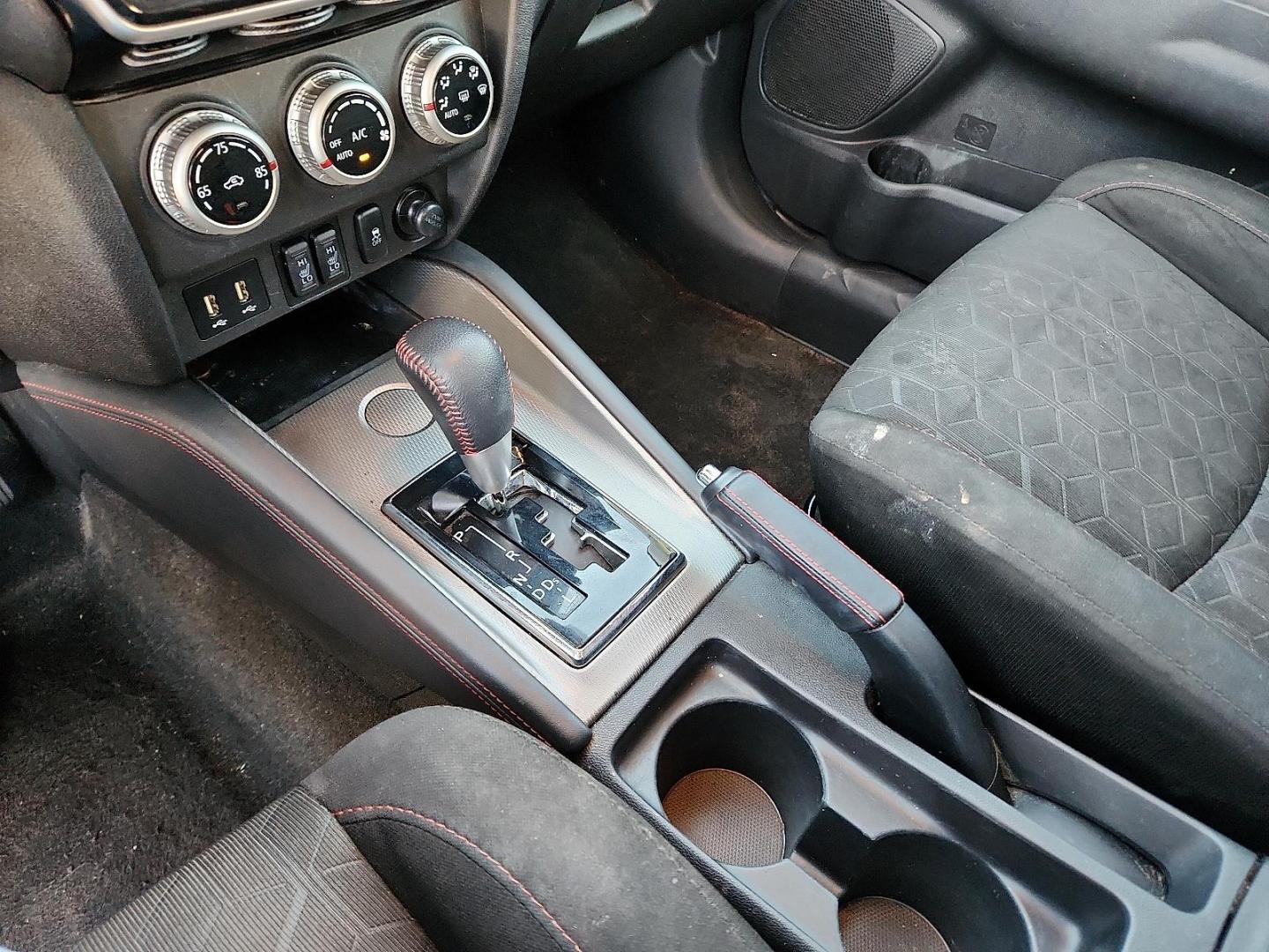 2021 SILVER Mitsubishi Outlander Sport 2.0 ES 2WD (JA4APUAU4MU) with an 2L I-4 DOHC, MIVEC variable valve control, regular unleaded, engine with 148HP engine, located at 4711 Ave Q, Lubbock, TX, 79412, (806) 687-2362, 33.551304, -101.855293 - Photo#17