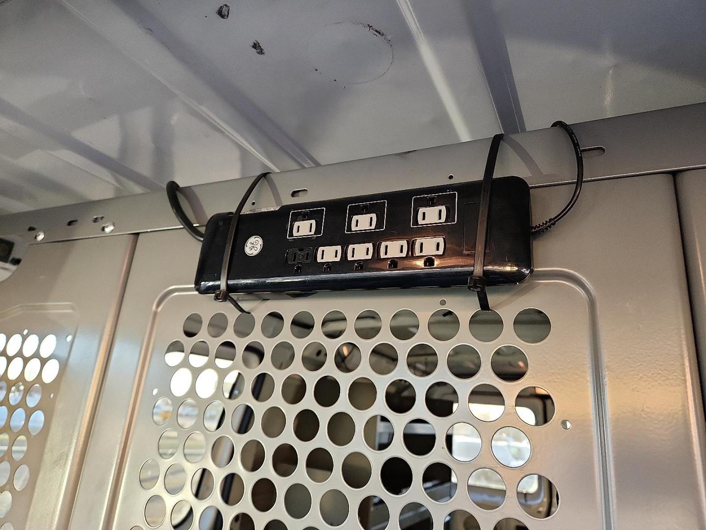 2011 WHITE Ford E-250 Commercial (1FTNE2EL3BD) with an Triton 5.4L V-8 engine with 255HP engine, located at 4711 Ave Q, Lubbock, TX, 79412, (806) 687-2362, 33.551304, -101.855293 - Photo#18