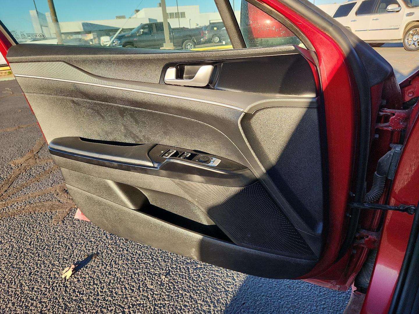 2021 RED Kia K5 LXS (5XXG14J28MG) with an Gamma-II 1.6L I-4 gasoline direct injection, DOHC, CVVD variable valve control, intercooled turbo, regular unleaded, engine with 180HP engine, located at 4711 Ave Q, Lubbock, TX, 79412, (806) 687-2362, 33.551304, -101.855293 - Photo#10