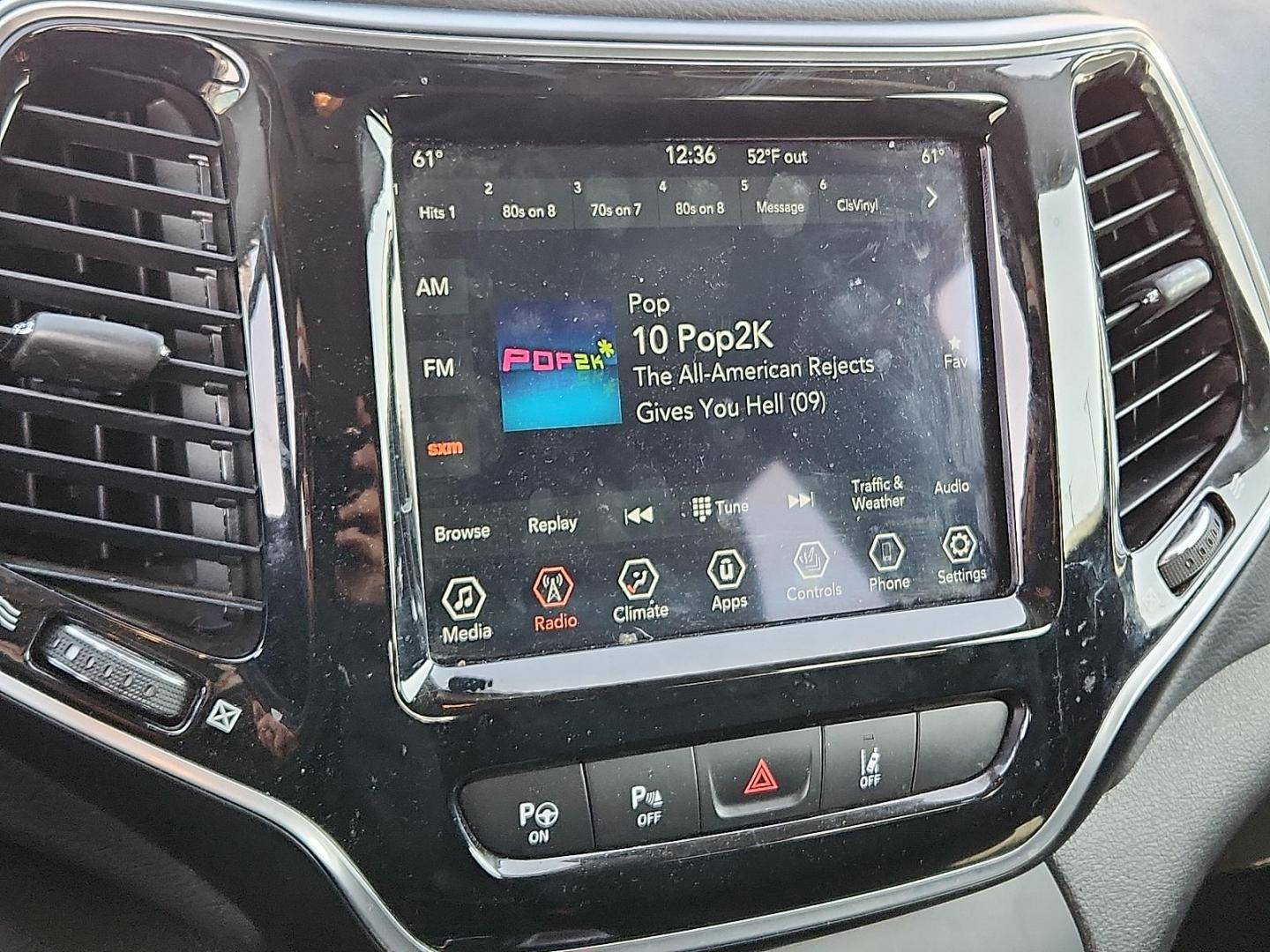 2021 SILVER Jeep Cherokee Limited 4X4 (1C4PJMDX1MD) with an Pentastar 3.2L V-6 DOHC, regular unleaded, engine with 271HP engine, located at 4711 Ave Q, Lubbock, TX, 79412, (806) 687-2362, 33.551304, -101.855293 - Photo#14