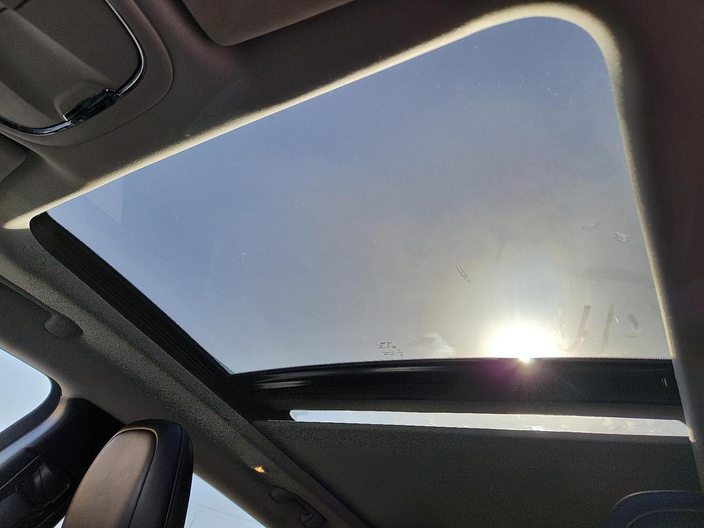 2021 SILVER Jeep Cherokee Limited 4X4 (1C4PJMDX1MD) with an Pentastar 3.2L V-6 DOHC, regular unleaded, engine with 271HP engine, located at 4711 Ave Q, Lubbock, TX, 79412, (806) 687-2362, 33.551304, -101.855293 - Photo#19