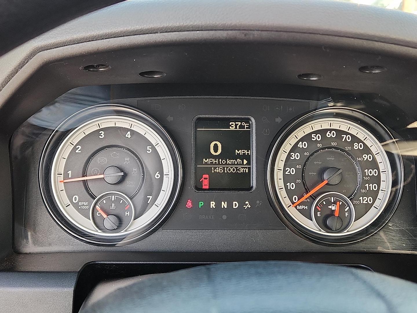 2014 GOLD Ram 1500 Tradesman (3C6JR7DG0EG) with an 3.6L V-6 DOHC, variable valve control, regular unleaded, engine with 305HP engine, located at 4711 Ave Q, Lubbock, TX, 79412, (806) 687-2362, 33.551304, -101.855293 - Photo#16