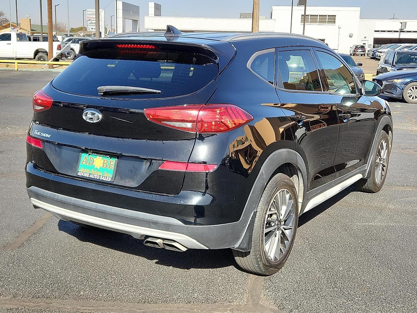 2019 BLACK Hyundai Tucson SEL (KM8J33AL3KU) with an Theta 2.4L I-4 gasoline direct injection, DOHC, CVVT variable valve control, regular unleaded, engine with 181HP engine, located at 4711 Ave Q, Lubbock, TX, 79412, (806) 687-2362, 33.551304, -101.855293 - Photo#3