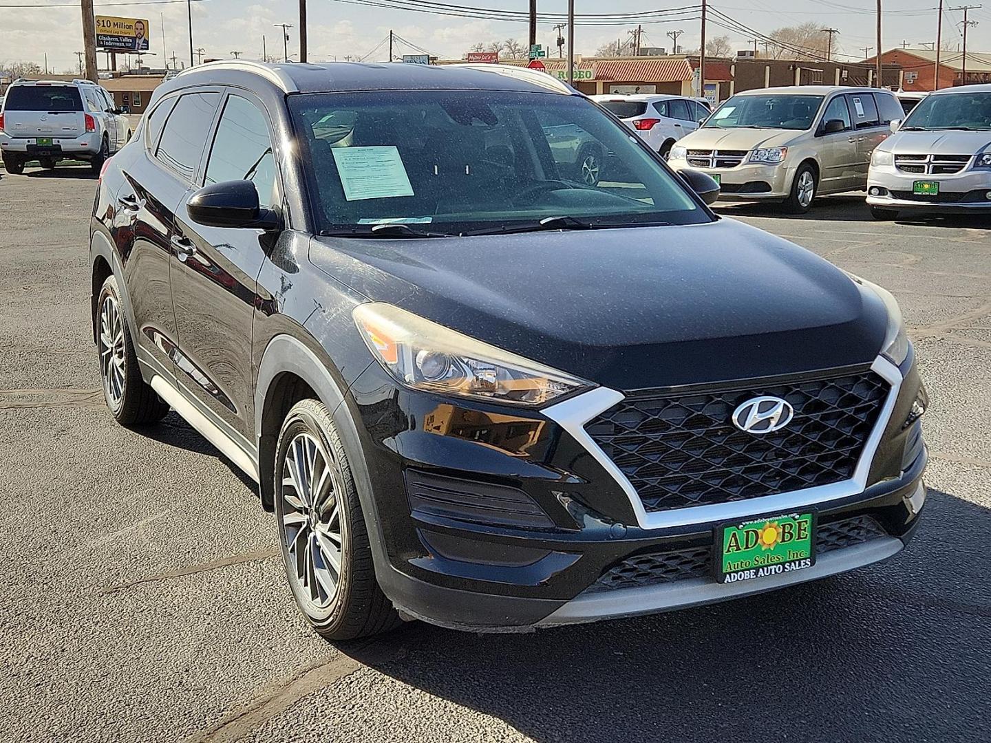 2019 BLACK Hyundai Tucson SEL (KM8J33AL3KU) with an Theta 2.4L I-4 gasoline direct injection, DOHC, CVVT variable valve control, regular unleaded, engine with 181HP engine, located at 4711 Ave Q, Lubbock, TX, 79412, (806) 687-2362, 33.551304, -101.855293 - Photo#5