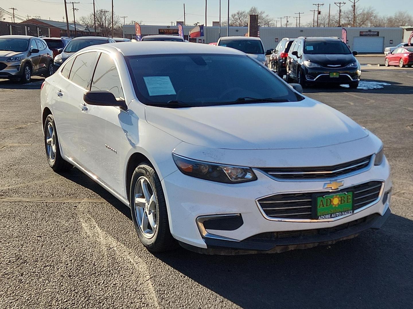 2018 WHITE Chevrolet Malibu 1LS (1G1ZB5ST1JF) with an ECOTEC 1.5L I-4 gasoline direct injection, DOHC, VVT variable valve control, intercooled turbo, regular unleaded, engine with 160HP engine, located at 4711 Ave Q, Lubbock, TX, 79412, (806) 687-2362, 33.551304, -101.855293 - Photo#5