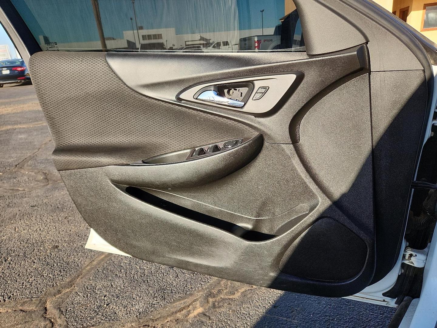 2018 WHITE Chevrolet Malibu 1LS (1G1ZB5ST1JF) with an ECOTEC 1.5L I-4 gasoline direct injection, DOHC, VVT variable valve control, intercooled turbo, regular unleaded, engine with 160HP engine, located at 4711 Ave Q, Lubbock, TX, 79412, (806) 687-2362, 33.551304, -101.855293 - Photo#12