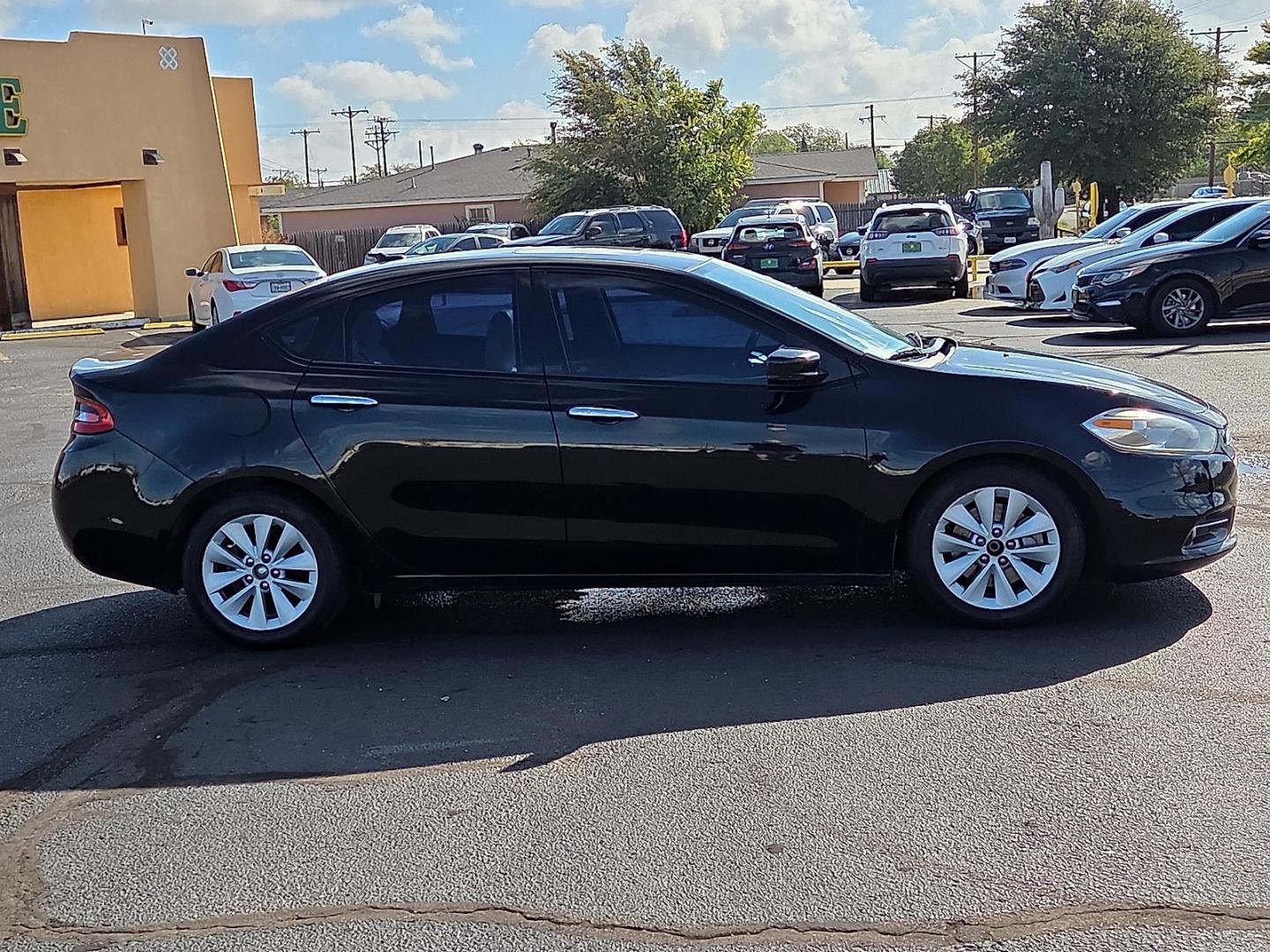 2014 Pitch Black Clearcoat - PX8 /Ceramic White/Black - XW Dodge Dart Limited (1C3CDFCB6ED) with an MultiAir 2.4L I-4 variable valve control, regular gasoline, engine with 184HP engine, located at 4711 Ave Q, Lubbock, TX, 79412, (806) 687-2362, 33.551304, -101.855293- Photo#5