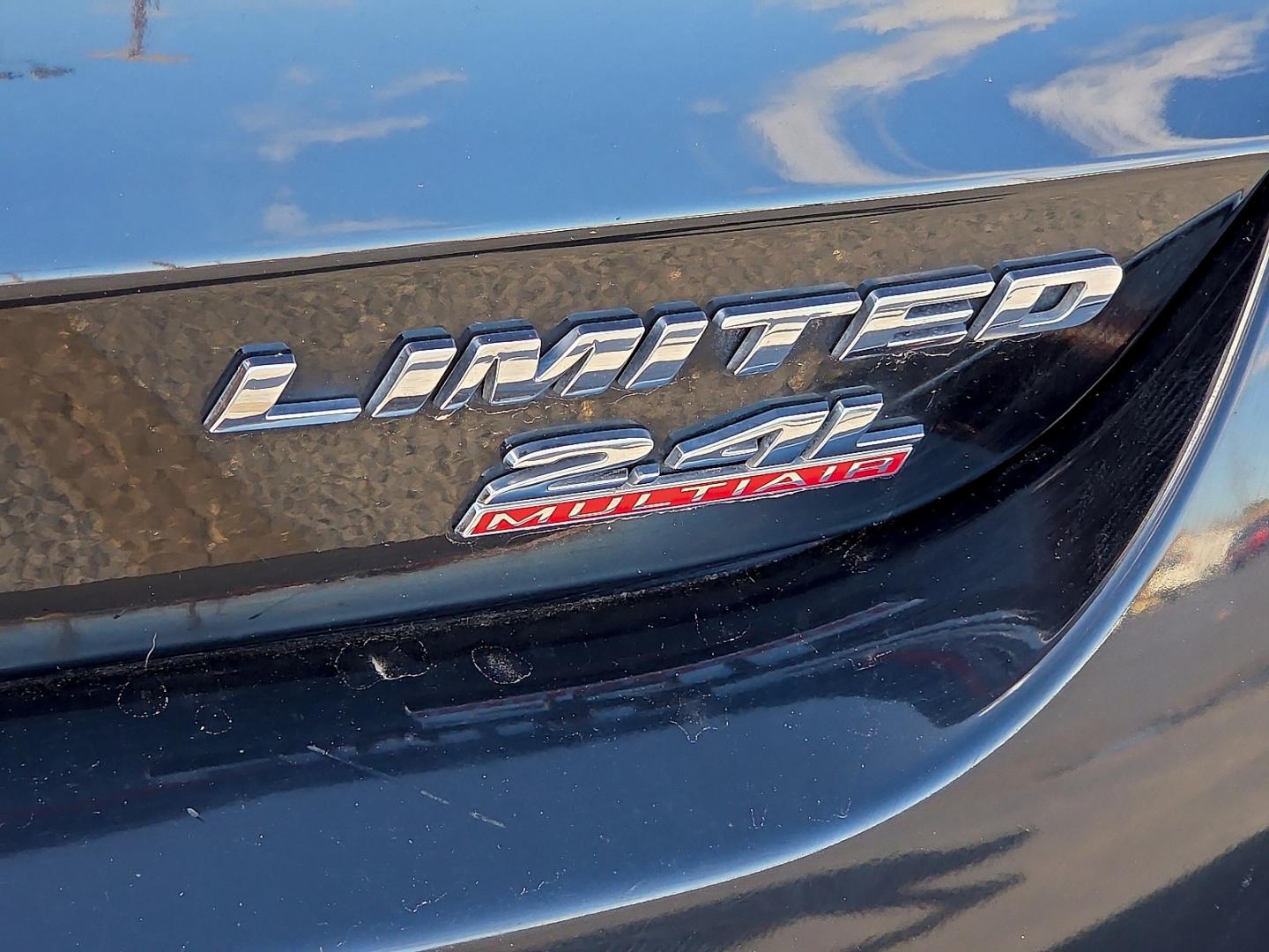 2014 Pitch Black Clearcoat - PX8 /Ceramic White/Black - XW Dodge Dart Limited (1C3CDFCB6ED) with an MultiAir 2.4L I-4 variable valve control, regular gasoline, engine with 184HP engine, located at 4711 Ave Q, Lubbock, TX, 79412, (806) 687-2362, 33.551304, -101.855293- Photo#13
