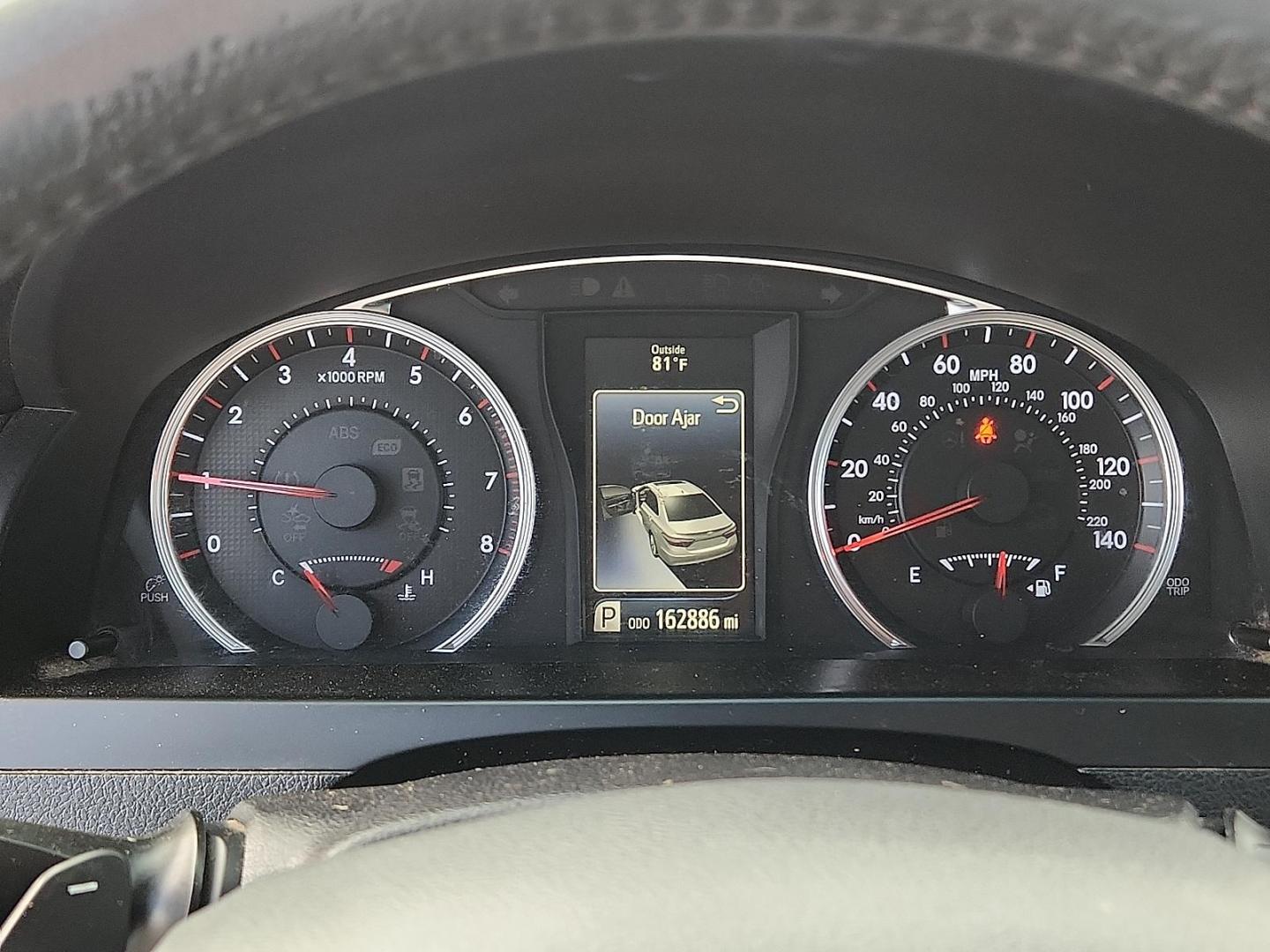 2016 GRAY Toyota Camry XLE (4T1BF1FK0GU) with an 2.5L I-4 DOHC, variable valve control, regular unleaded, engine with 178HP engine, located at 4711 Ave Q, Lubbock, TX, 79412, (806) 687-2362, 33.551304, -101.855293 - Photo#16