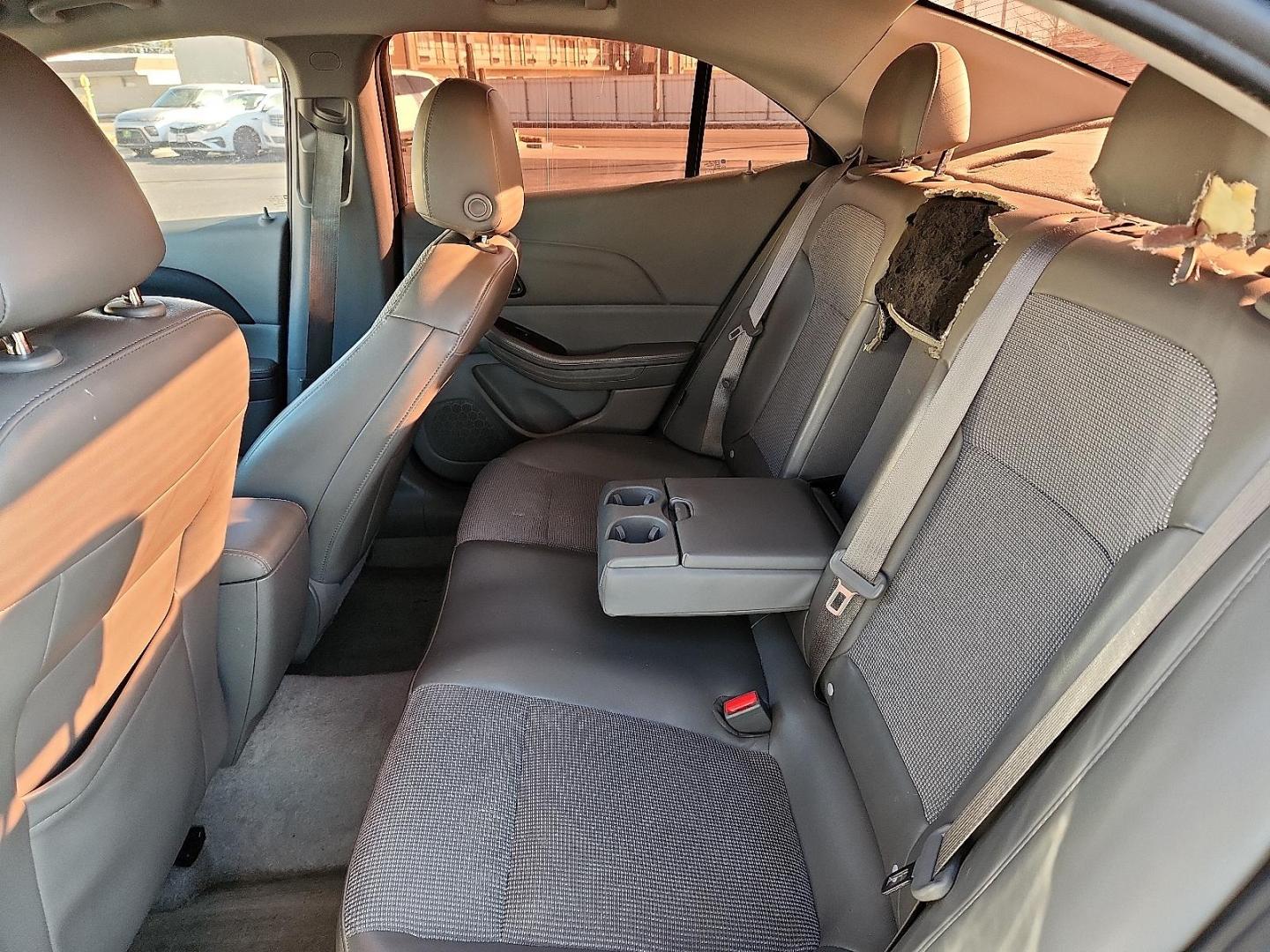 2016 RED Chevrolet Malibu Limited LT (1G11C5SA5GF) with an 2.5L I-4 gasoline direct injection, DOHC, variable valve control, regular unleaded, engine with 202HP engine, located at 4711 Ave Q, Lubbock, TX, 79412, (806) 687-2362, 33.551304, -101.855293 - Photo#8