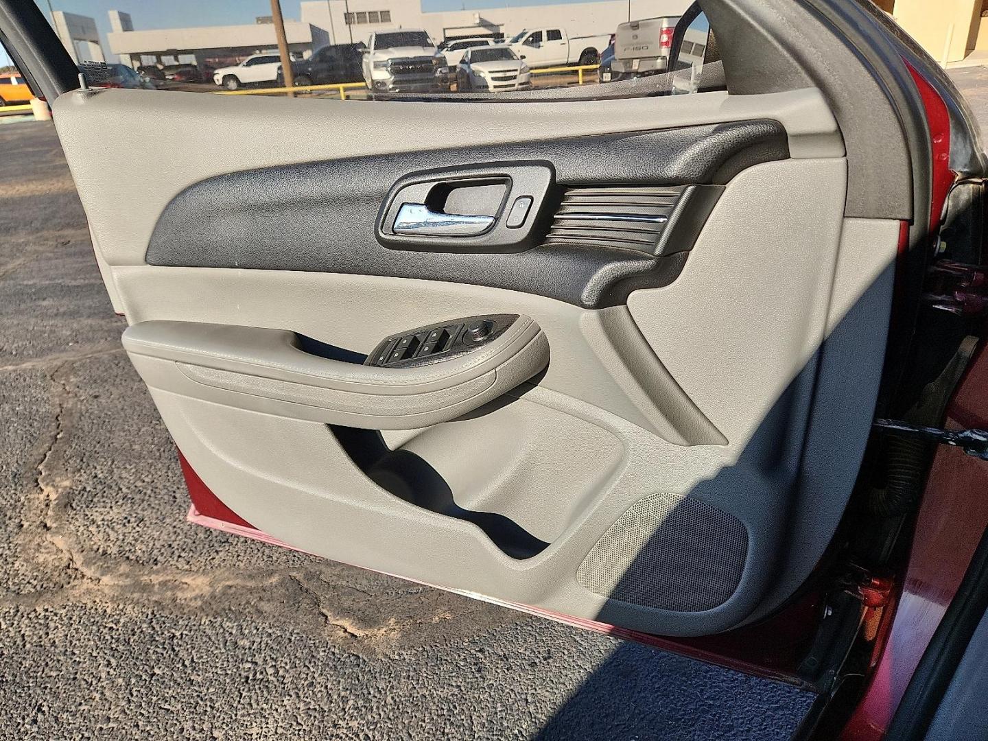 2016 RED Chevrolet Malibu Limited LT (1G11C5SA5GF) with an 2.5L I-4 gasoline direct injection, DOHC, variable valve control, regular unleaded, engine with 202HP engine, located at 4711 Ave Q, Lubbock, TX, 79412, (806) 687-2362, 33.551304, -101.855293 - Photo#12