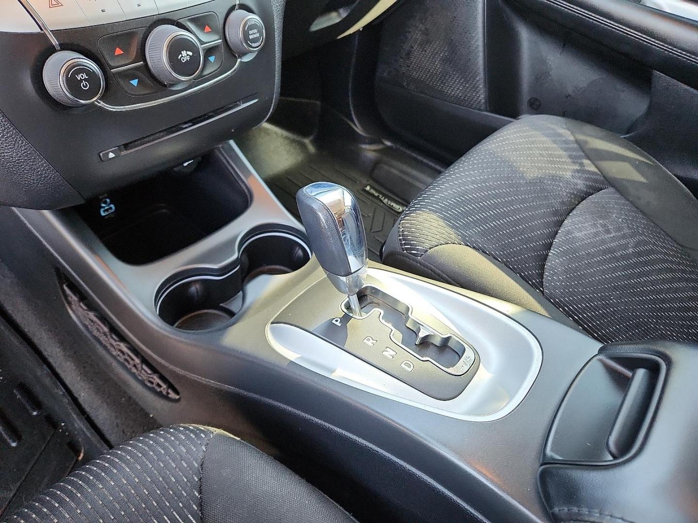 2020 GRAY Dodge Journey SE Value (3C4PDCAB3LT) with an Tigershark MultiAir 2.4L I-4 DOHC, VVT variable valve control, regular unleaded, engine with 173HP engine, located at 4711 Ave Q, Lubbock, TX, 79412, (806) 687-2362, 33.551304, -101.855293 - Photo#17