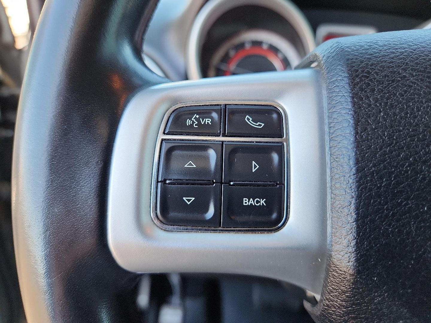 2020 GRAY Dodge Journey SE Value (3C4PDCAB3LT) with an Tigershark MultiAir 2.4L I-4 DOHC, VVT variable valve control, regular unleaded, engine with 173HP engine, located at 4711 Ave Q, Lubbock, TX, 79412, (806) 687-2362, 33.551304, -101.855293 - Photo#19