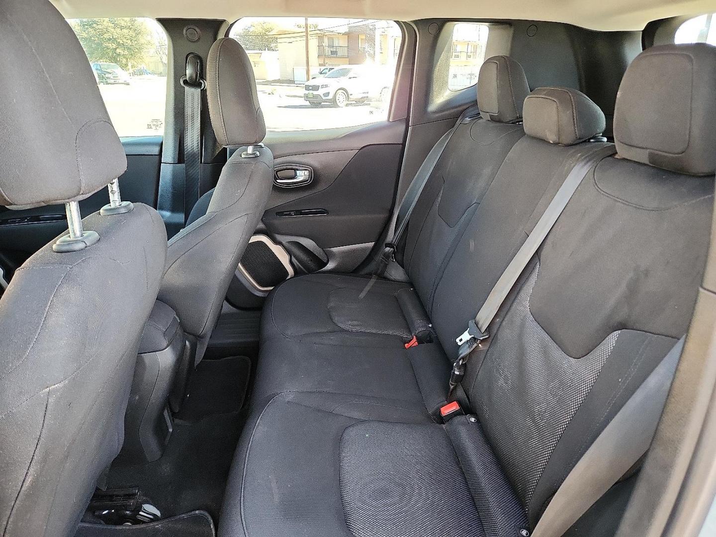 2017 GRAY Jeep Renegade Sport FWD (ZACCJAAH9HP) with an MultiAir 1.4L I-4 variable valve control, intercooled turbo, premium unleaded, engine with 160HP engine, located at 4711 Ave Q, Lubbock, TX, 79412, (806) 687-2362, 33.551304, -101.855293 - Photo#6