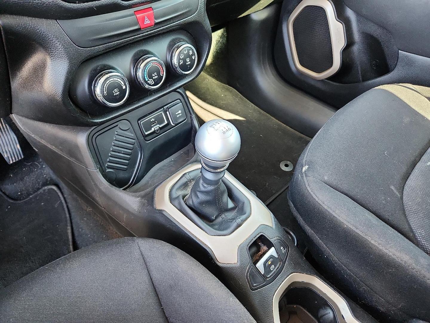 2017 GRAY Jeep Renegade Sport FWD (ZACCJAAH9HP) with an MultiAir 1.4L I-4 variable valve control, intercooled turbo, premium unleaded, engine with 160HP engine, located at 4711 Ave Q, Lubbock, TX, 79412, (806) 687-2362, 33.551304, -101.855293 - Photo#17