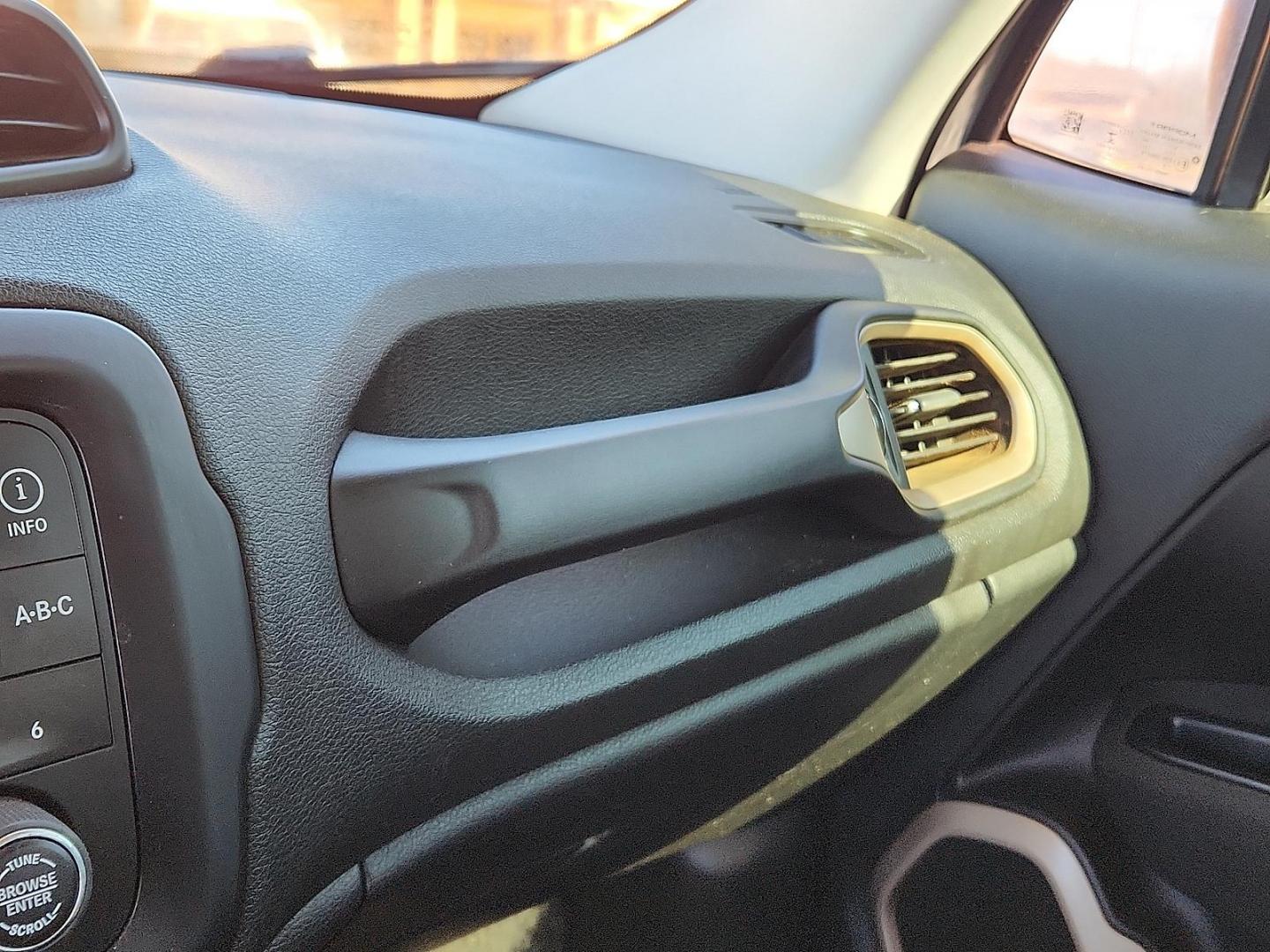 2017 GRAY Jeep Renegade Sport FWD (ZACCJAAH9HP) with an MultiAir 1.4L I-4 variable valve control, intercooled turbo, premium unleaded, engine with 160HP engine, located at 4711 Ave Q, Lubbock, TX, 79412, (806) 687-2362, 33.551304, -101.855293 - Photo#18