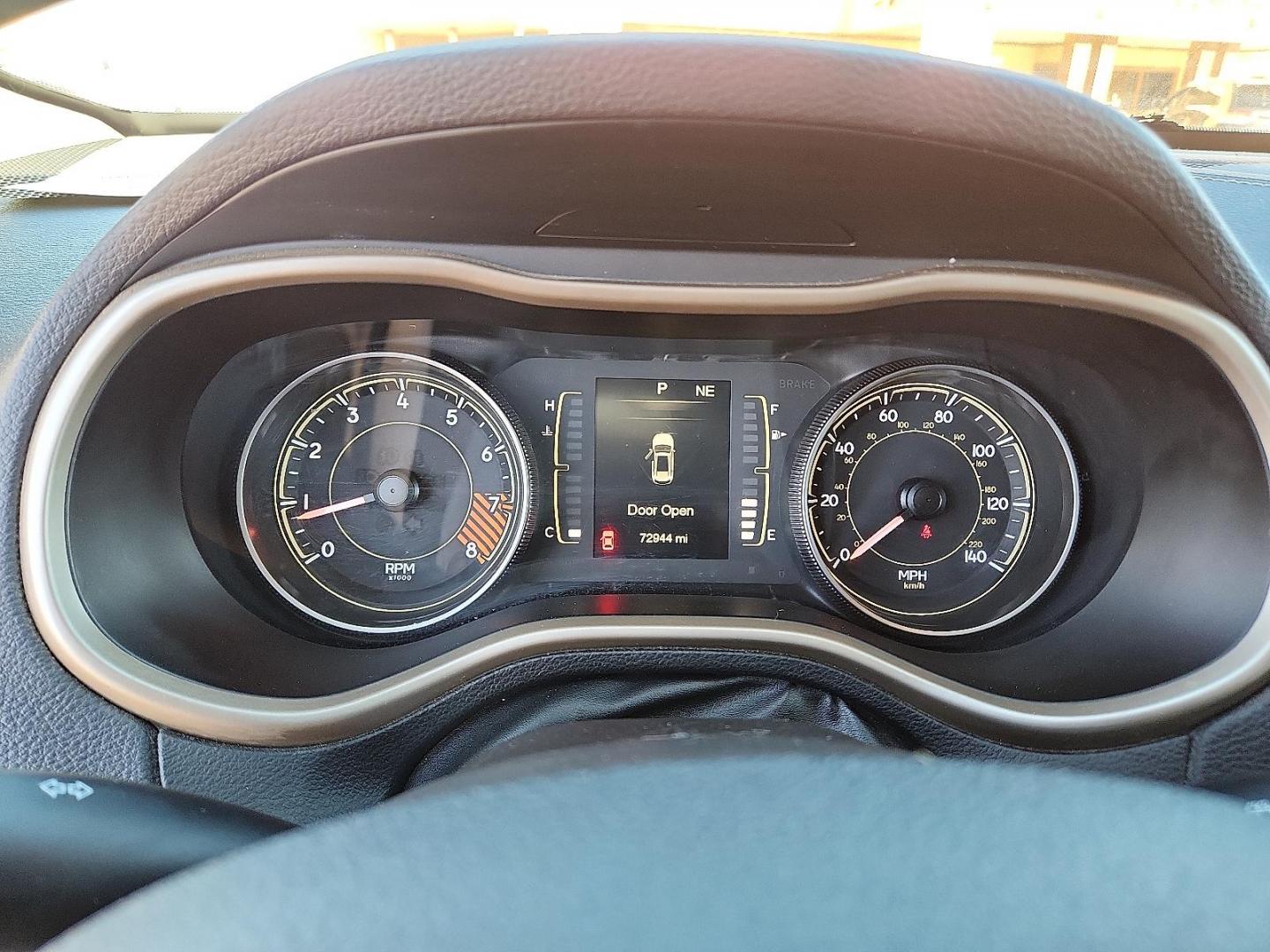 2014 WHITE Jeep Cherokee Latitude (1C4PJMCS9EW) with an Pentastar 3.2L V-6 DOHC, regular unleaded, engine with 271HP engine, located at 4711 Ave Q, Lubbock, TX, 79412, (806) 687-2362, 33.551304, -101.855293 - Photo#14