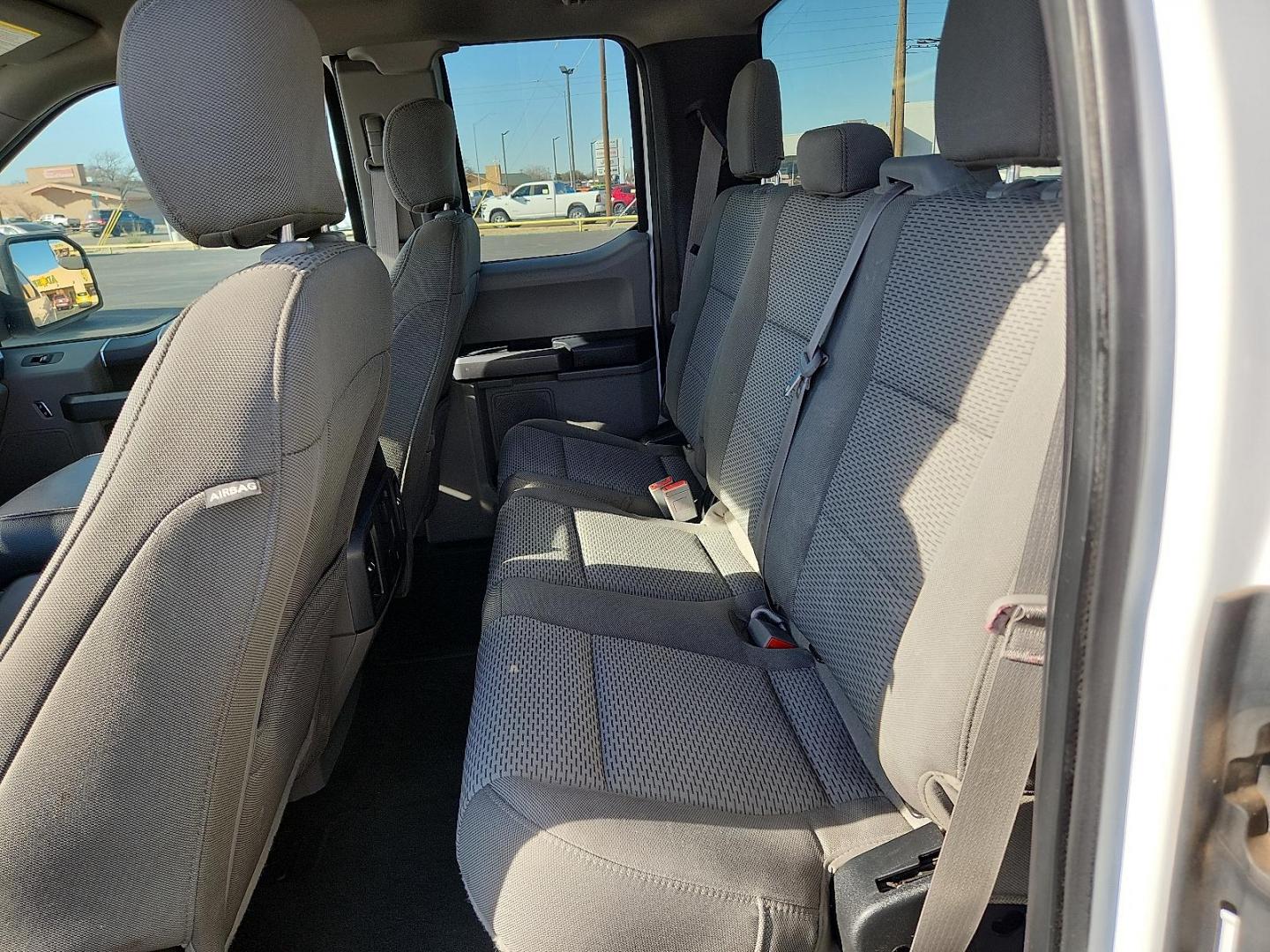 2019 WHITE Ford F-150 XLT (1FTFX1E58KK) with an 5L V-8 port/direct injection, DOHC, variable valve control, regular unleaded, engine with 395HP engine, located at 4711 Ave Q, Lubbock, TX, 79412, (806) 687-2362, 33.551304, -101.855293 - Photo#8