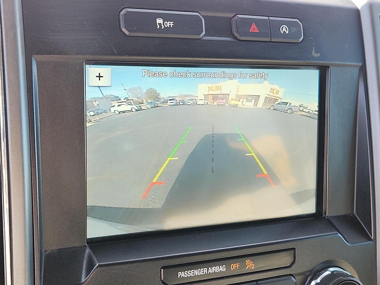 2019 WHITE Ford F-150 XLT (1FTFX1E58KK) with an 5L V-8 port/direct injection, DOHC, variable valve control, regular unleaded, engine with 395HP engine, located at 4711 Ave Q, Lubbock, TX, 79412, (806) 687-2362, 33.551304, -101.855293 - Photo#13