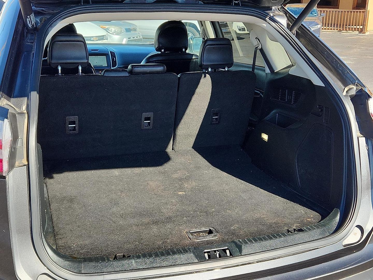 2019 GRAY Ford Edge Titanium (2FMPK3K91KB) with an EcoBoost 2L I-4 gasoline direct injection, DOHC, variable valve control, intercooled turbo, premium unleaded, engine with 250HP engine, located at 4711 Ave Q, Lubbock, TX, 79412, (806) 687-2362, 33.551304, -101.855293 - Photo#7